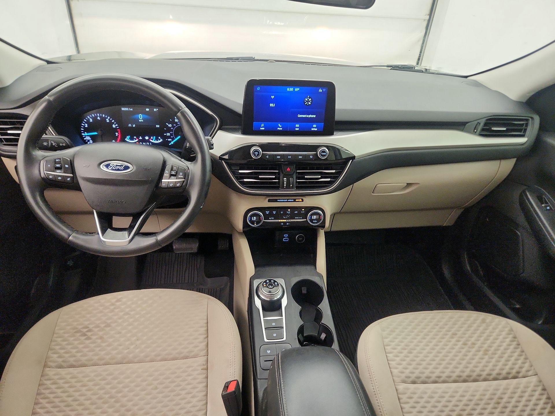 Thumbnail: 2021 Ford Escape - 9