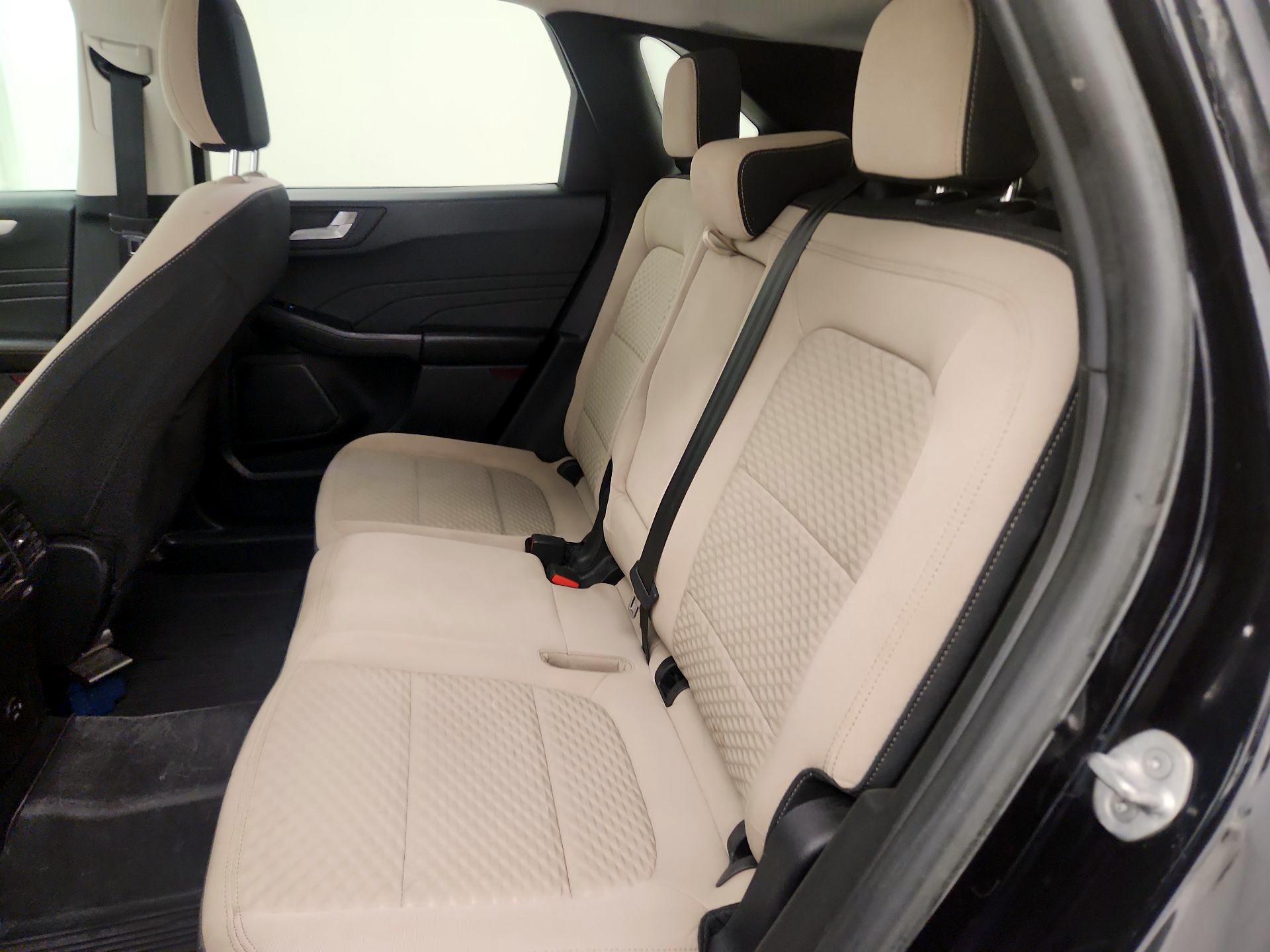 Thumbnail: 2021 Ford Escape - 19