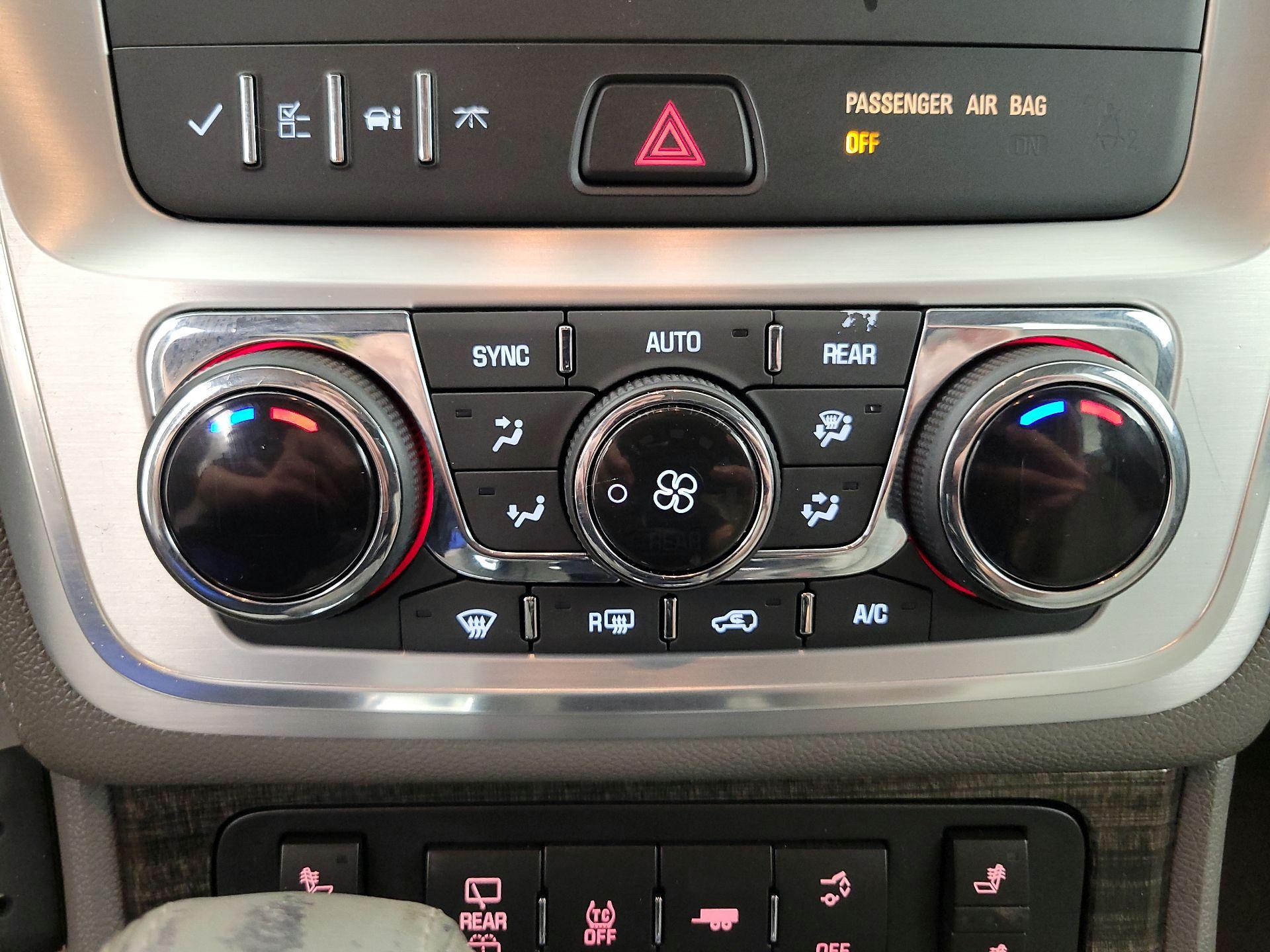 Thumbnail: 2016 GMC Acadia - 16