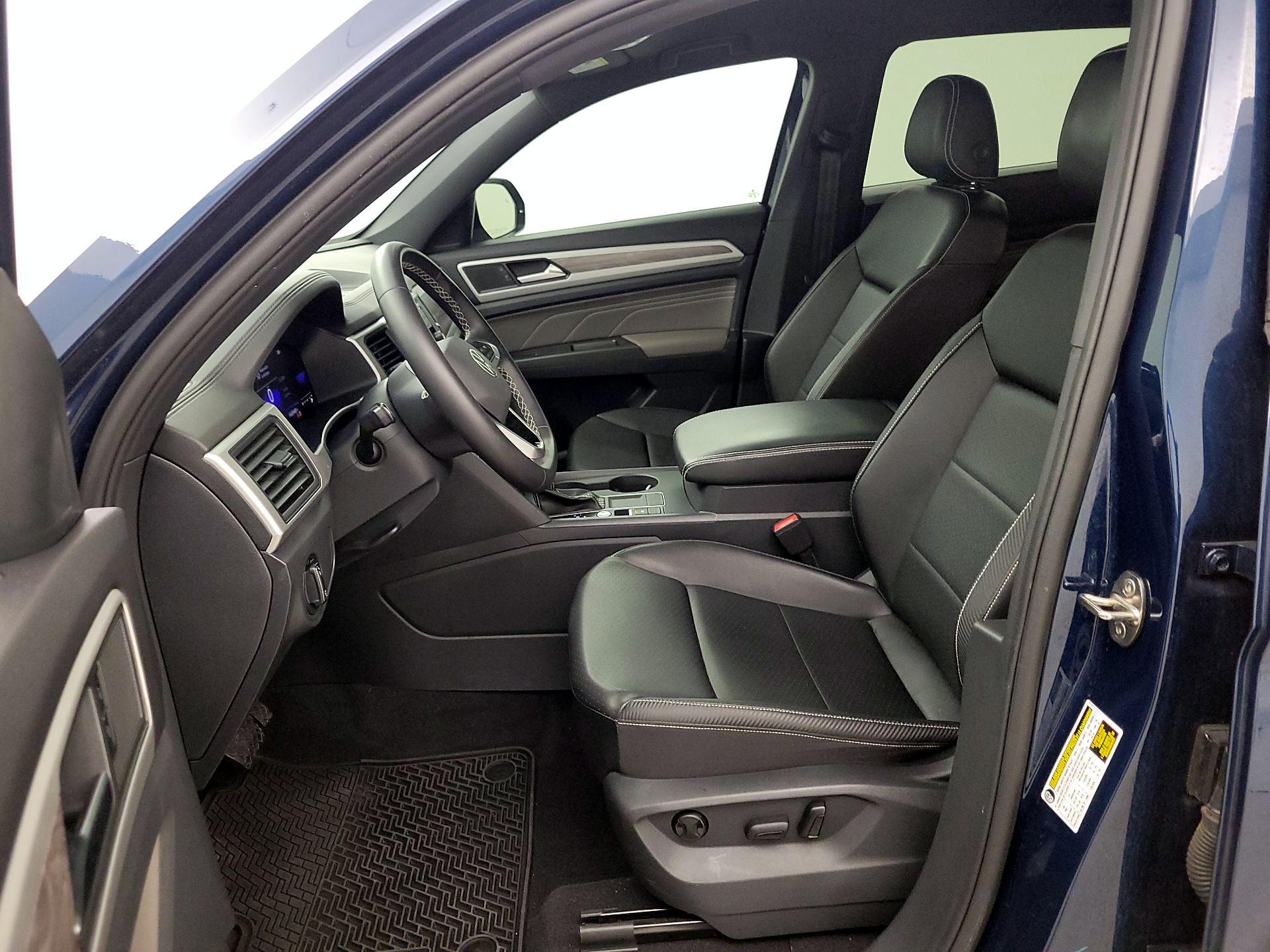 Thumbnail: 2023 Volkswagen Atlas - 11