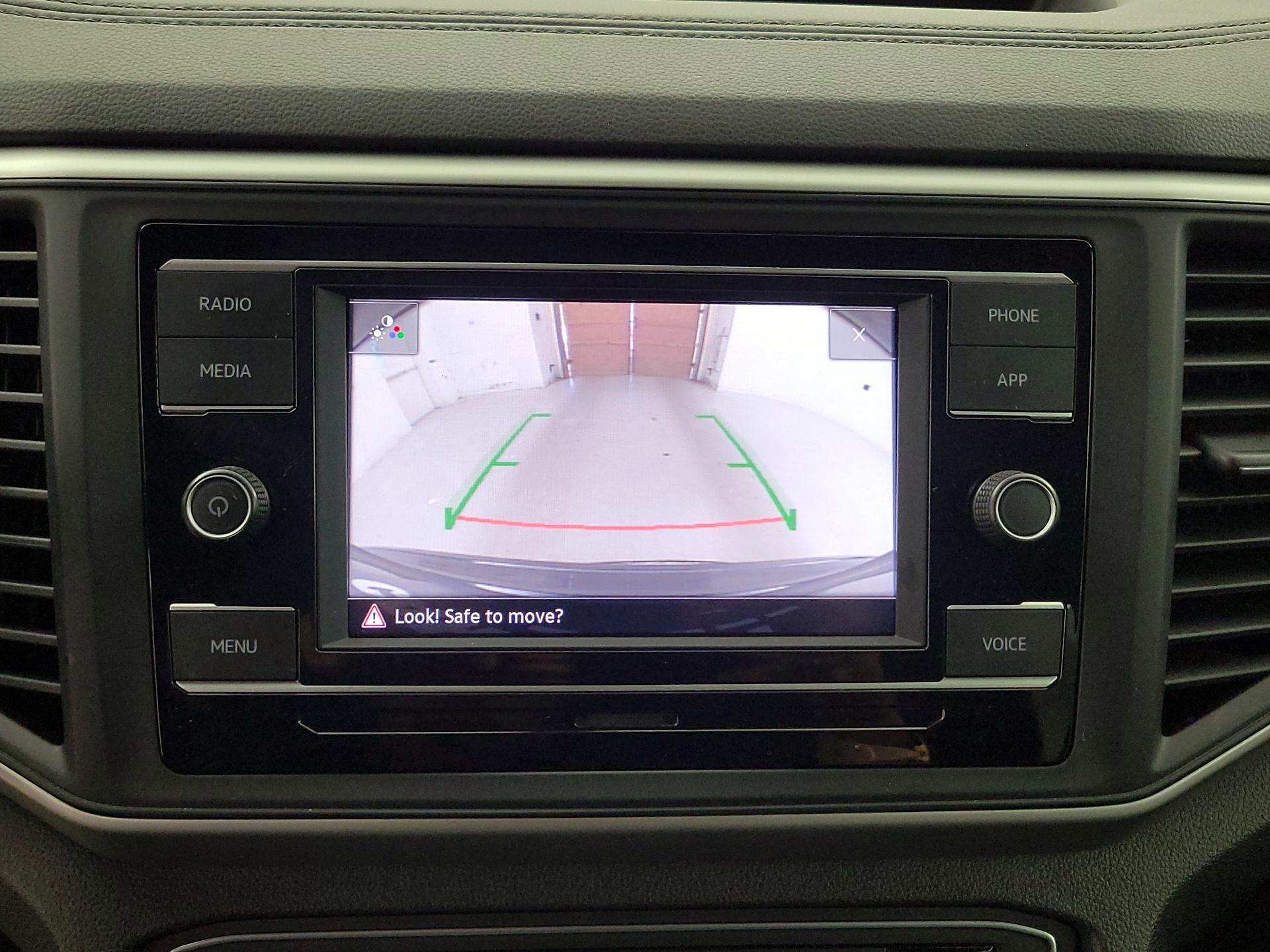 Thumbnail: 2023 Volkswagen Atlas - 14