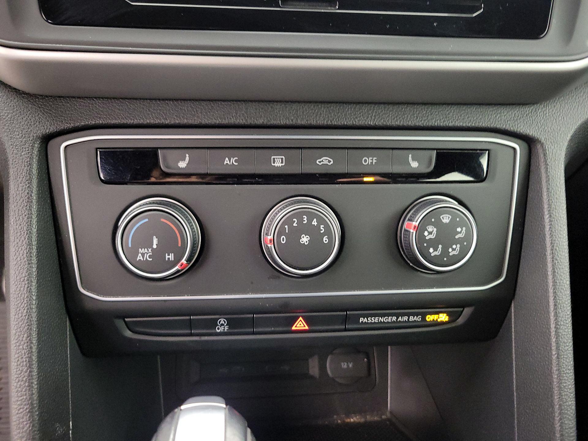 Thumbnail: 2023 Volkswagen Atlas - 16