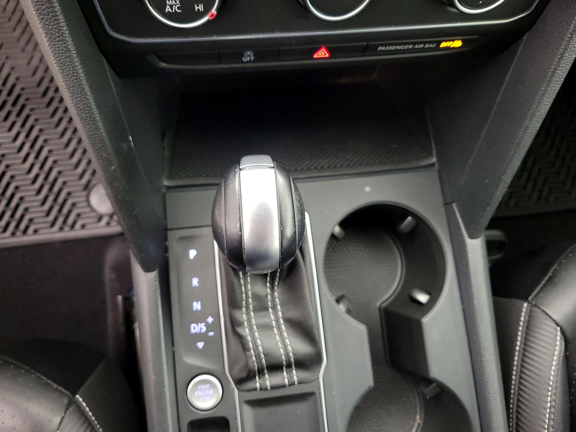 Thumbnail: 2023 Volkswagen Atlas - 17