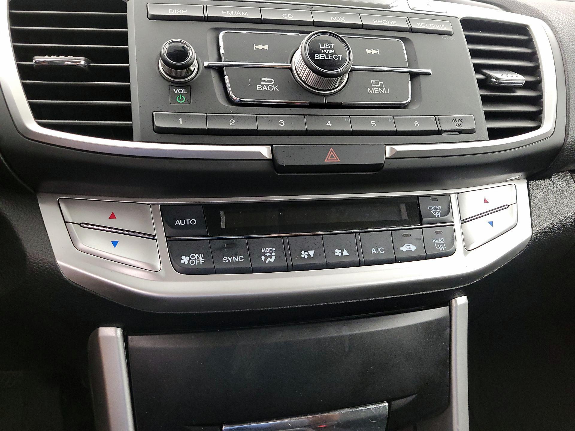 Thumbnail: 2015 Honda Accord - 16