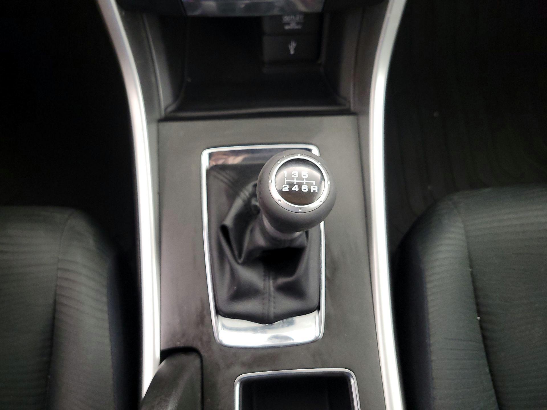 Thumbnail: 2015 Honda Accord - 17