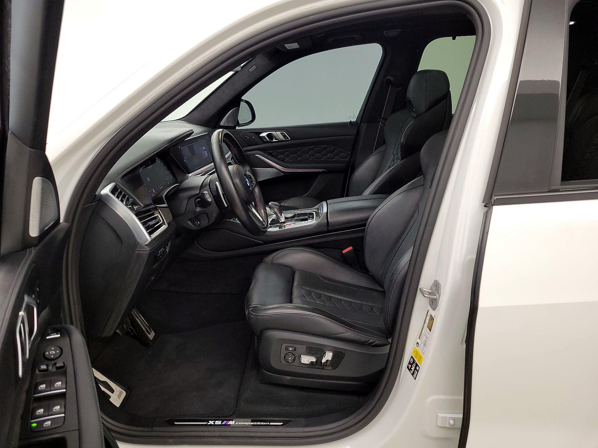 Thumbnail: 2023 BMW X5 - 11