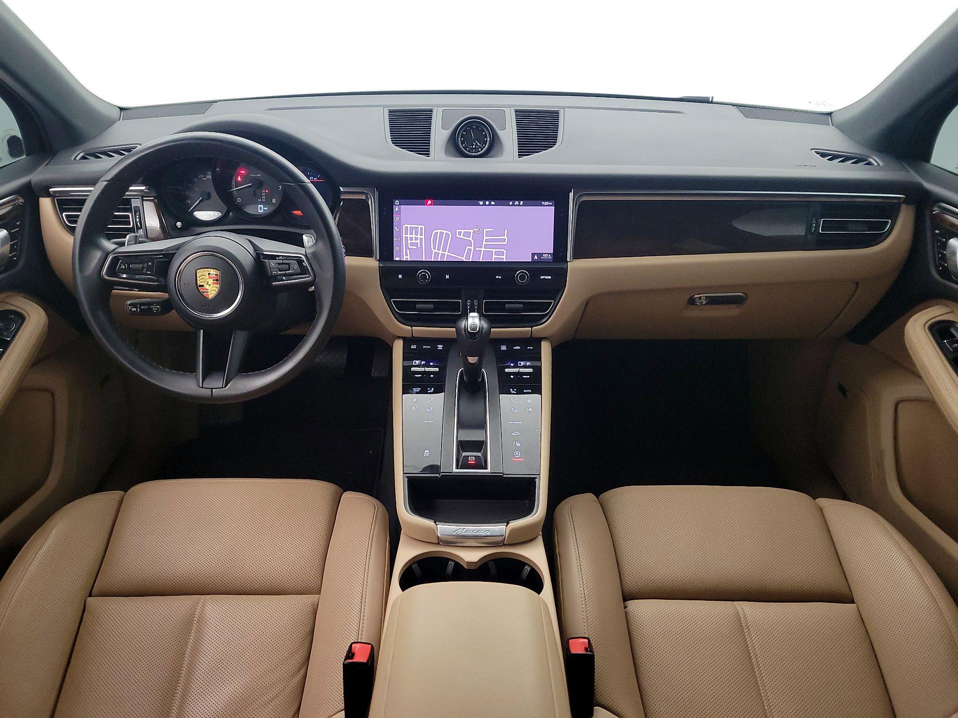 Thumbnail: 2023 Porsche Macan - 9