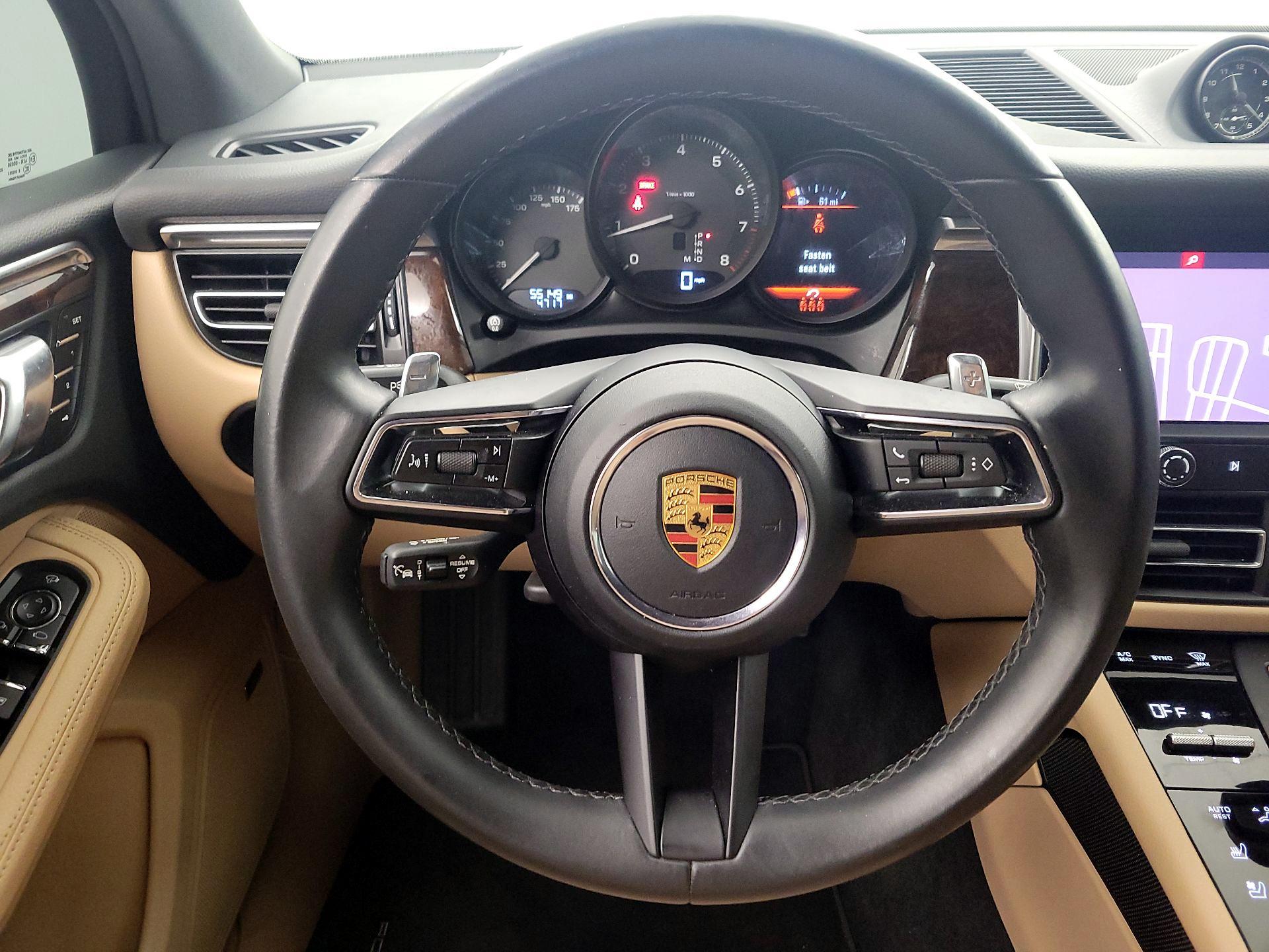 Thumbnail: 2023 Porsche Macan - 10