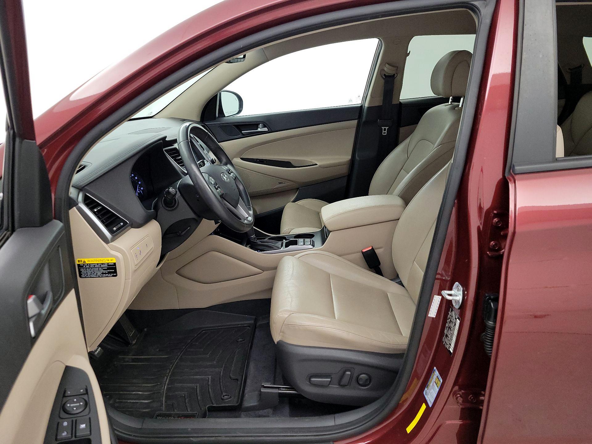 Thumbnail: 2017 Hyundai Tucson - 11