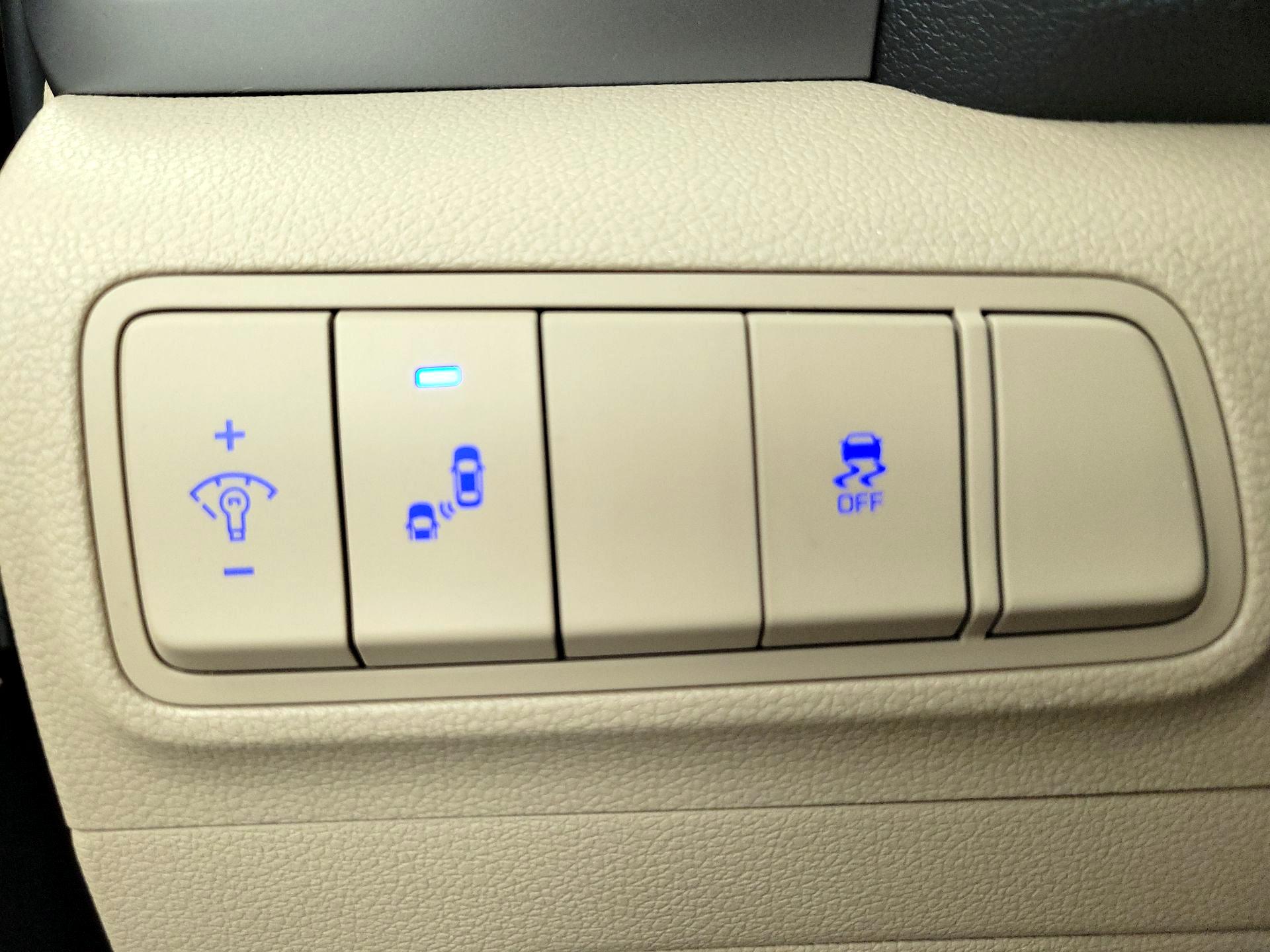 Thumbnail: 2017 Hyundai Tucson - 13