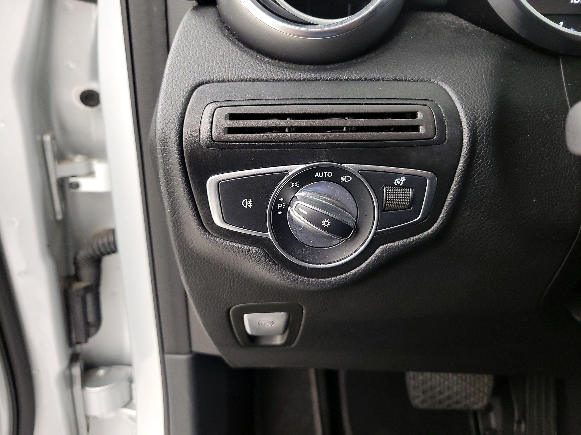 Thumbnail: 2018 Mercedes-Benz GLC - 13