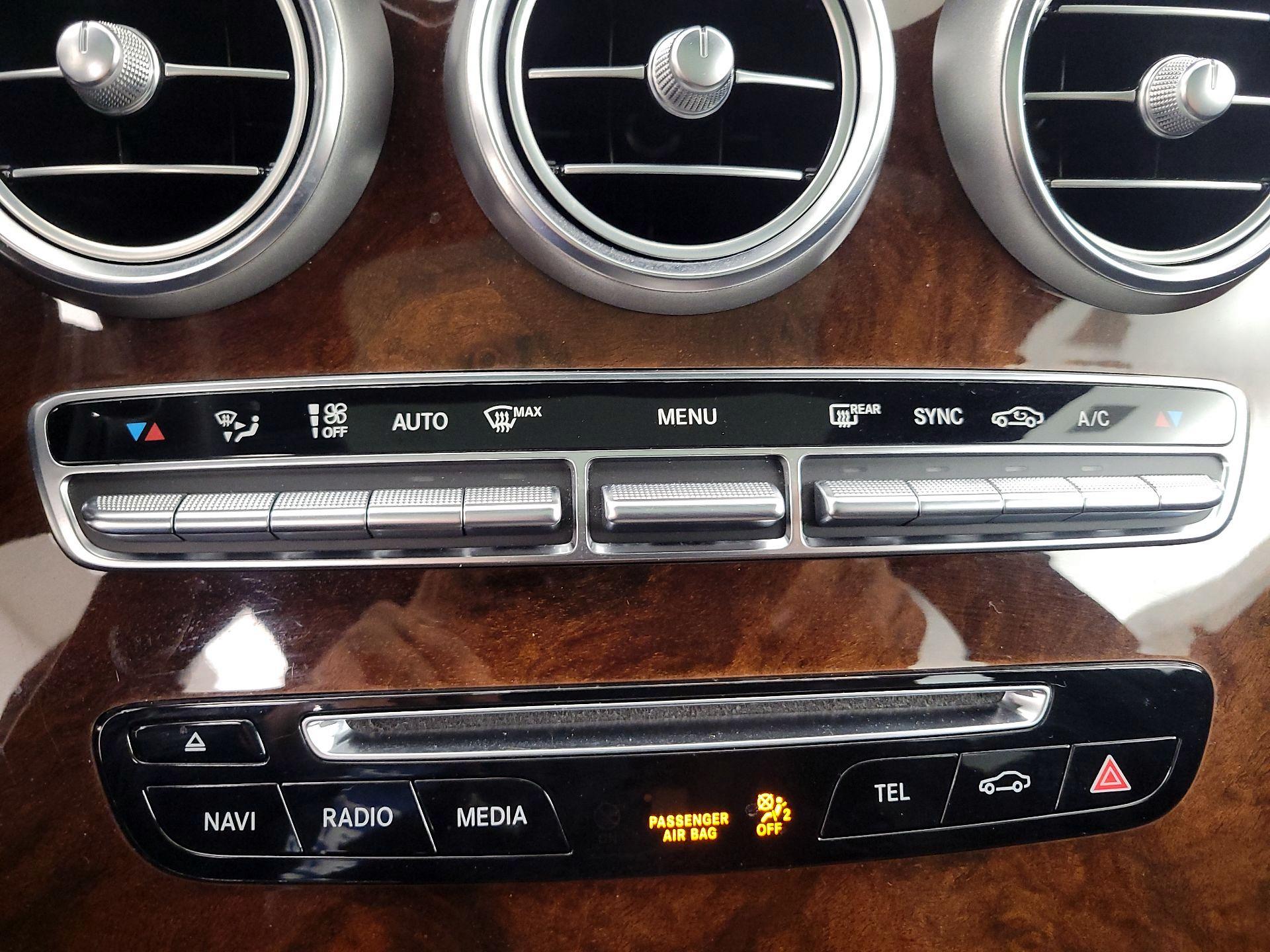 Thumbnail: 2018 Mercedes-Benz GLC - 16