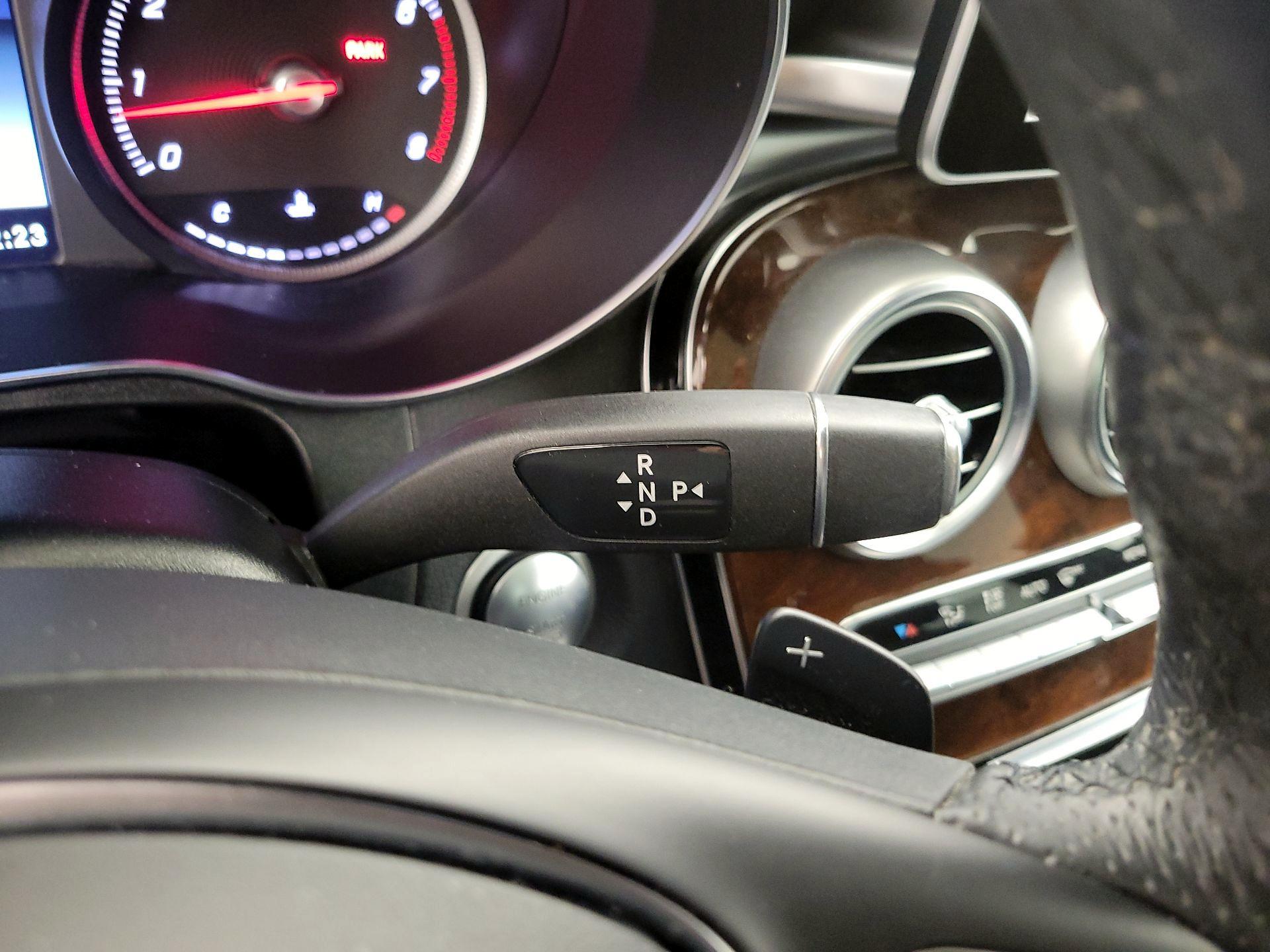 Thumbnail: 2018 Mercedes-Benz GLC - 17