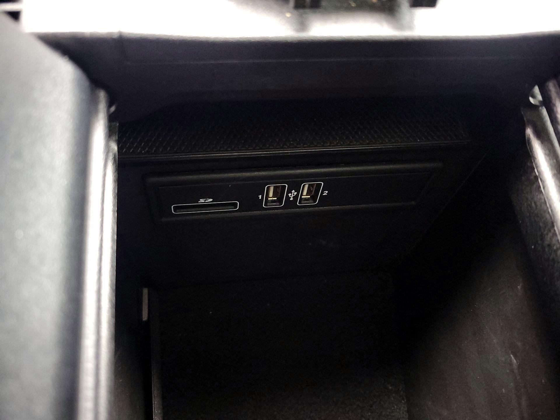 Thumbnail: 2018 Mercedes-Benz GLC - 18