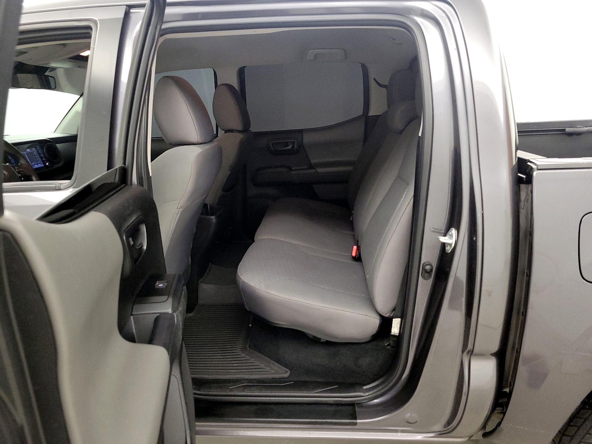 Thumbnail: 2022 Toyota Tacoma - 19