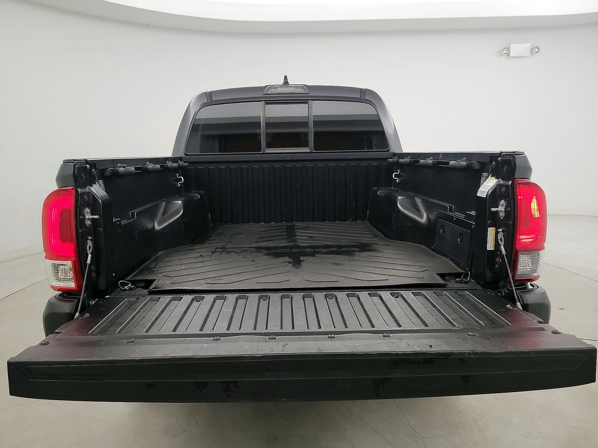 Thumbnail: 2022 Toyota Tacoma - 20