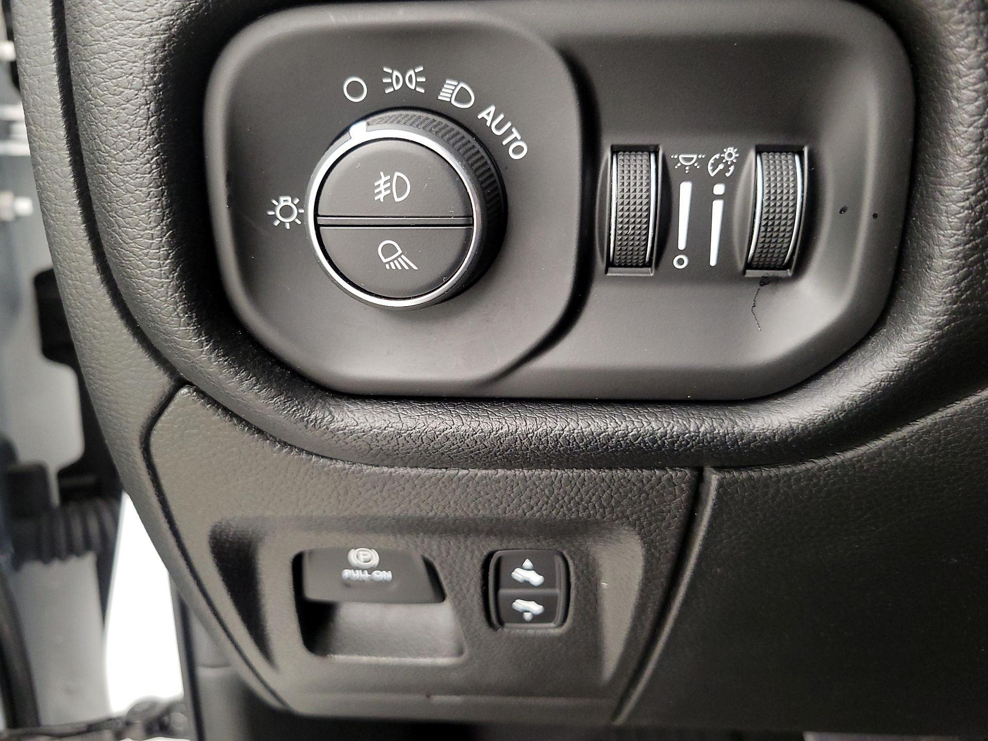 Thumbnail: 2020 RAM 1500 - 13