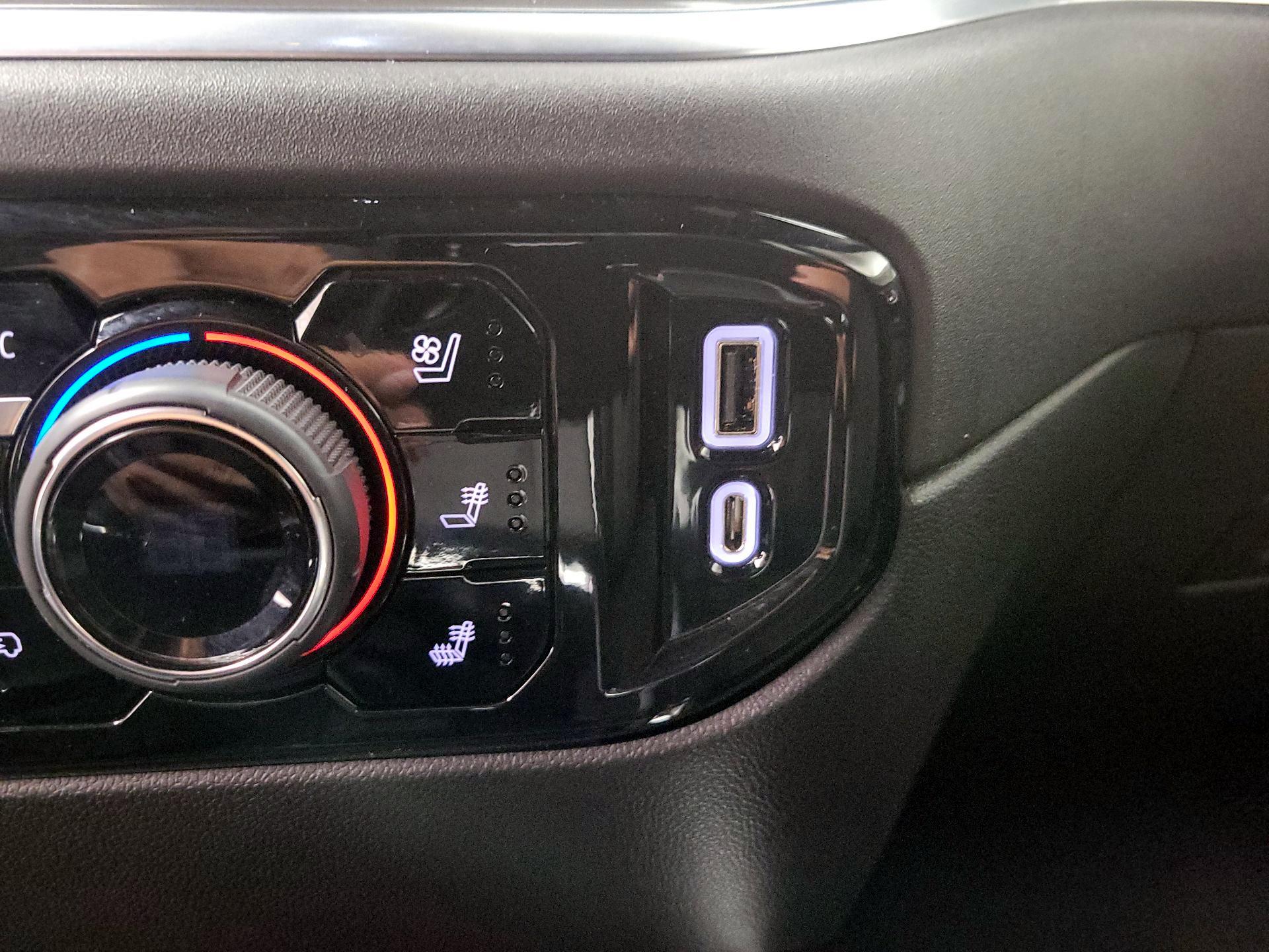 Thumbnail: 2023 Chevrolet Silverado 1500 - 18