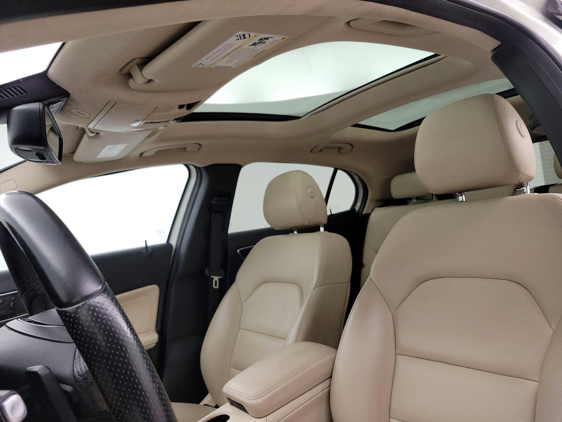 Thumbnail: 2015 Mercedes-Benz GLA - 20