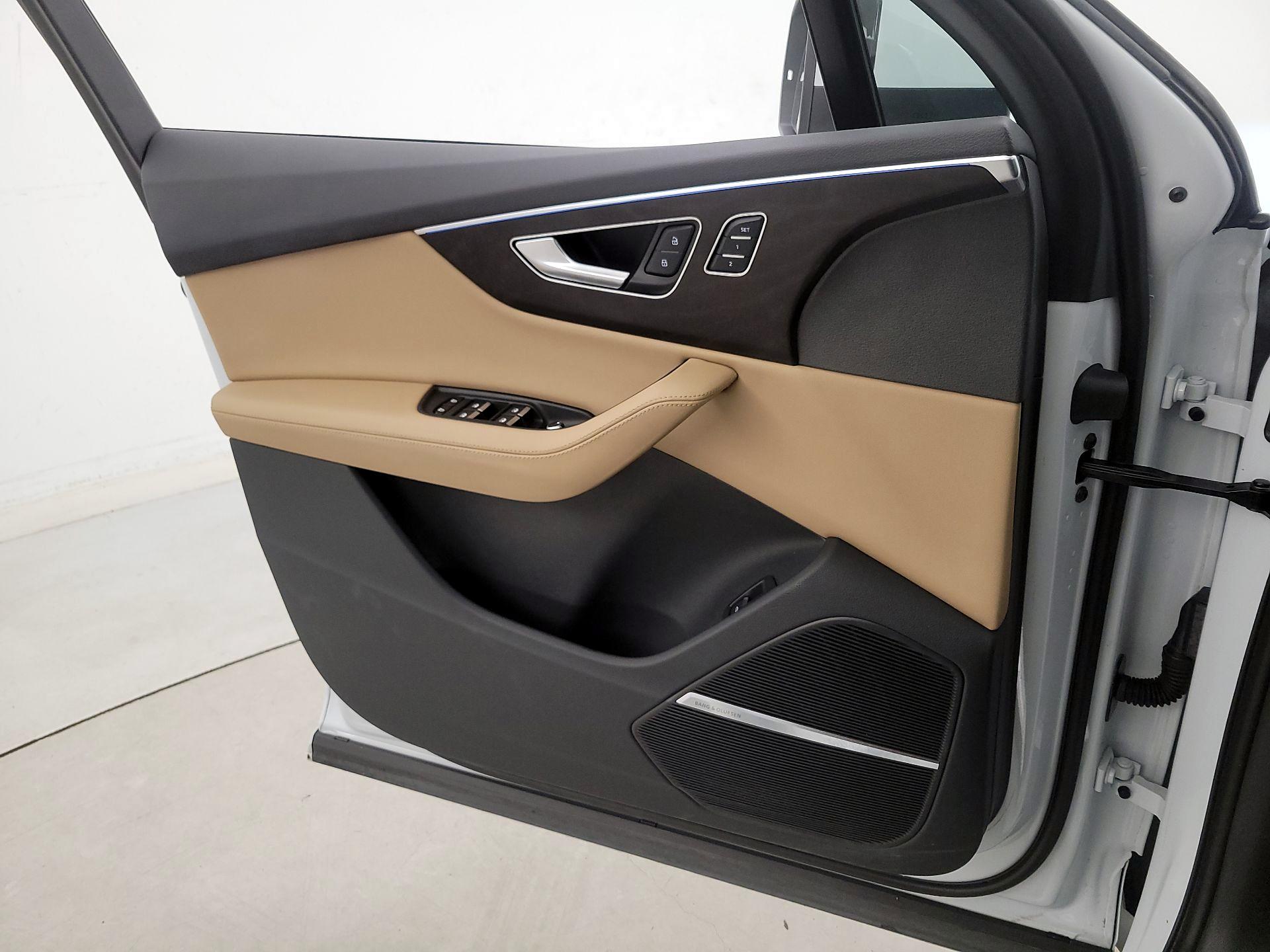 Thumbnail: 2024 Audi Q7 - 12