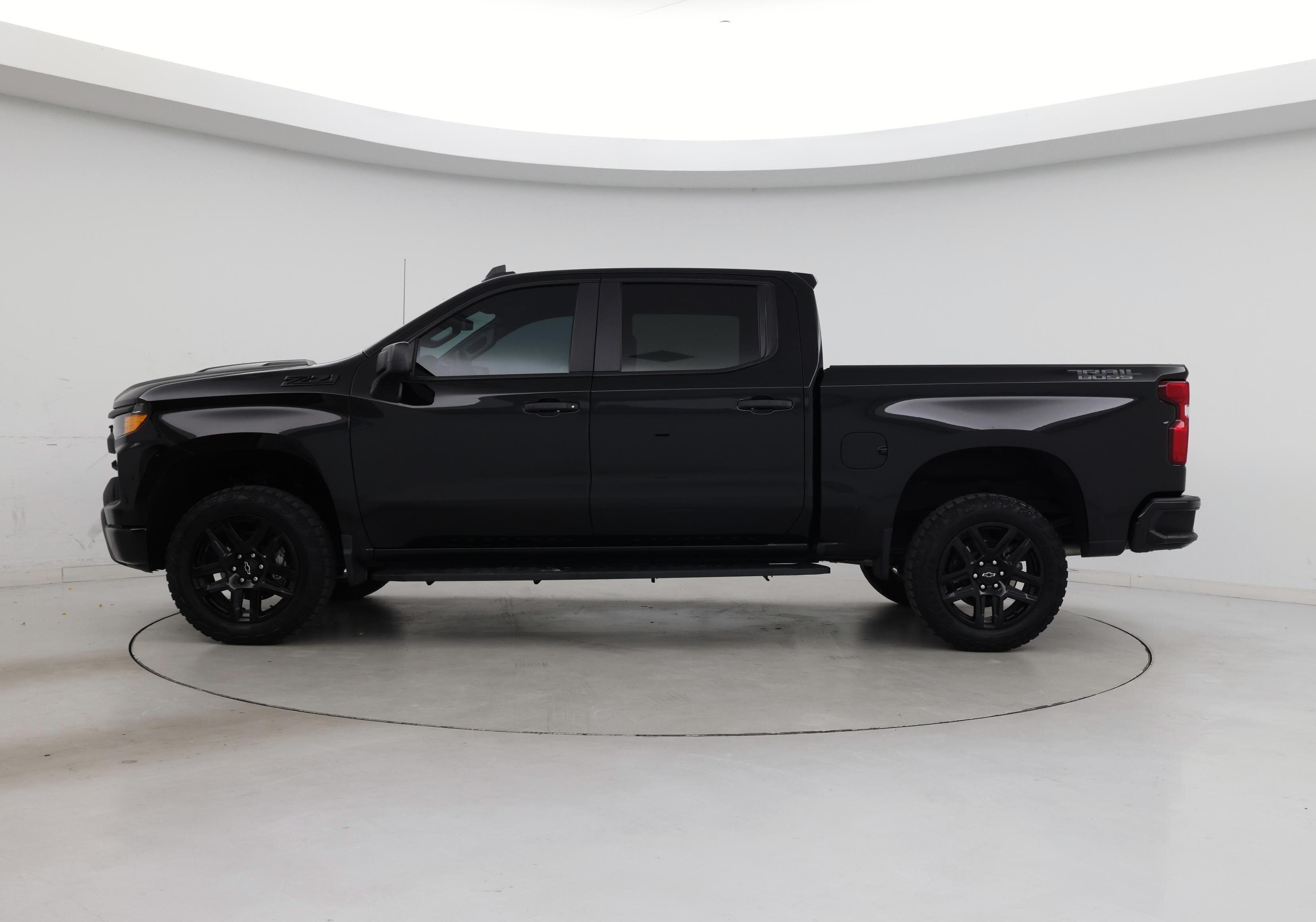 Thumbnail: 2023 Chevrolet Silverado 1500 - 3