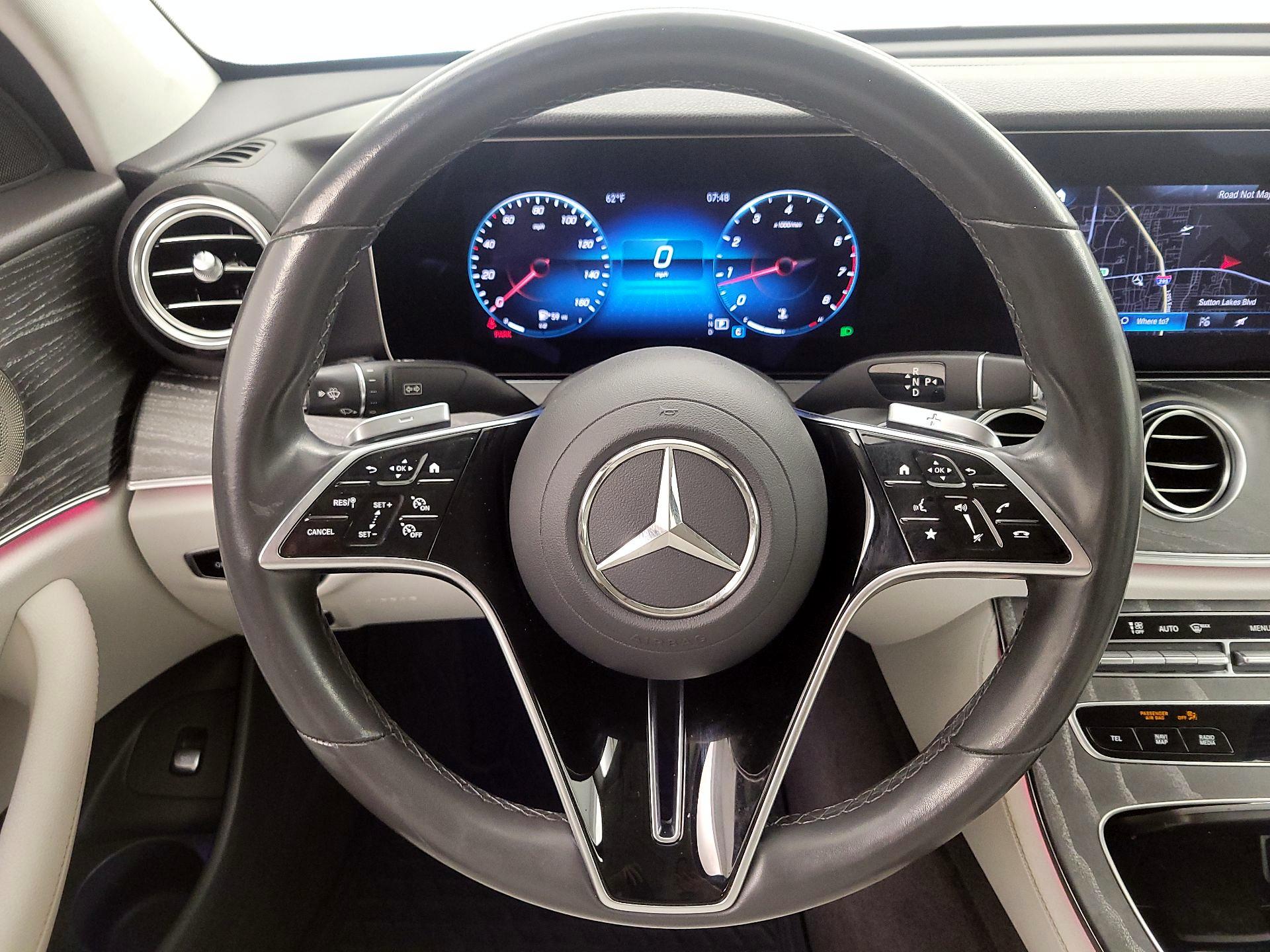 Thumbnail: 2022 Mercedes-Benz E-Class - 10