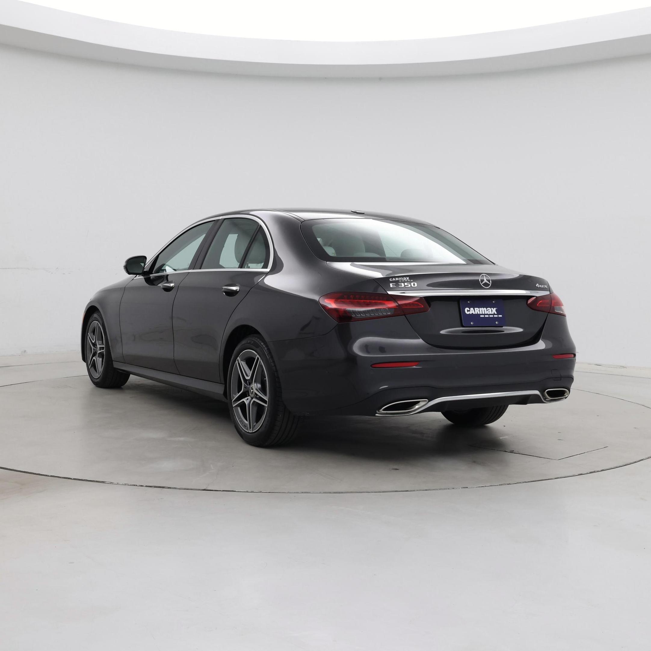 Thumbnail: 2022 Mercedes-Benz E-Class - 2