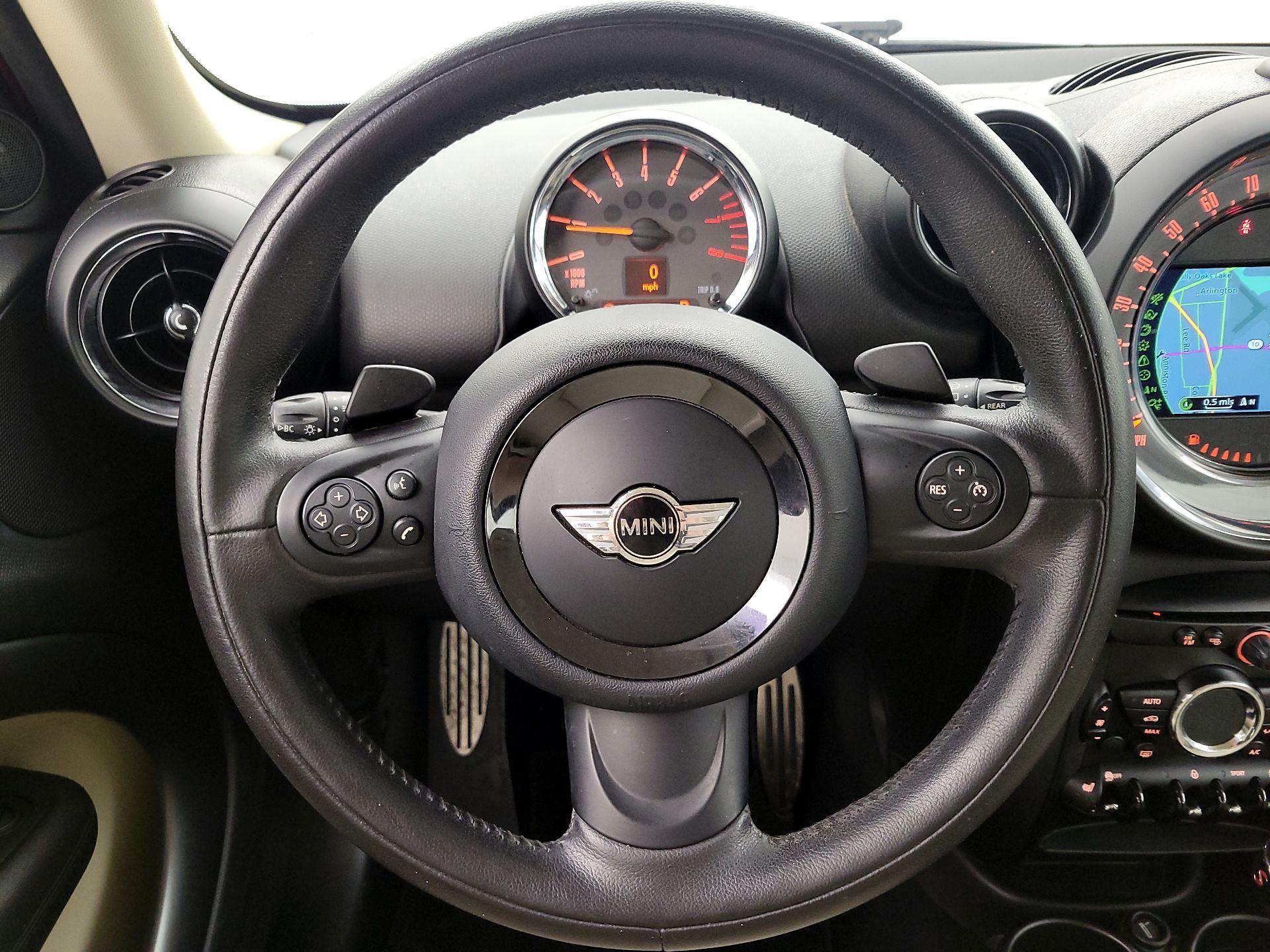 Thumbnail: 2015 MINI Cooper Countryman - 10