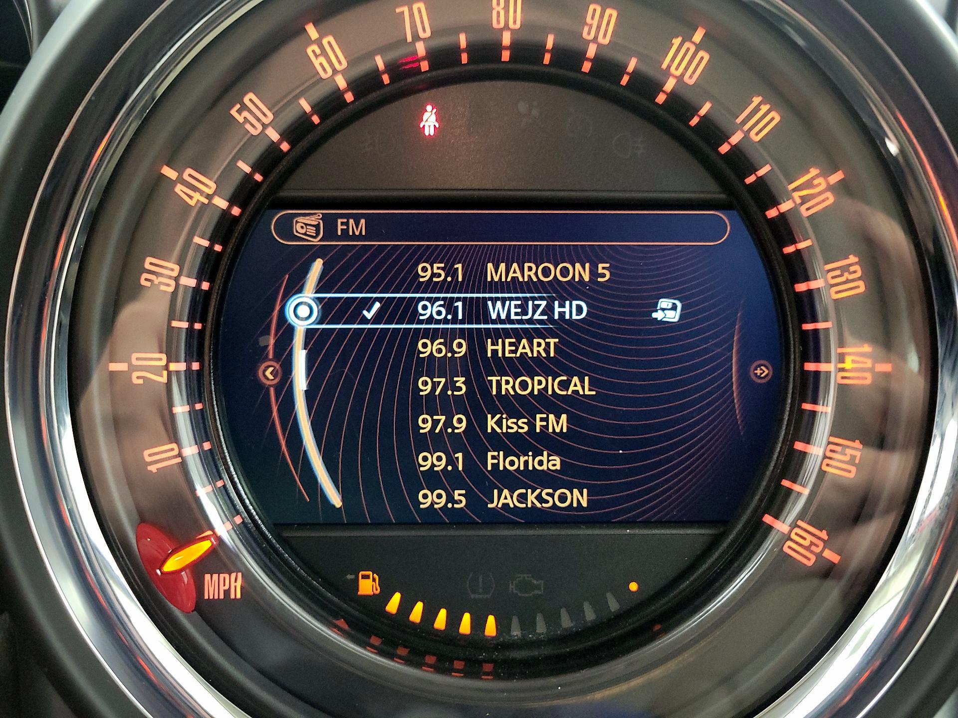 Thumbnail: 2015 MINI Cooper Countryman - 15