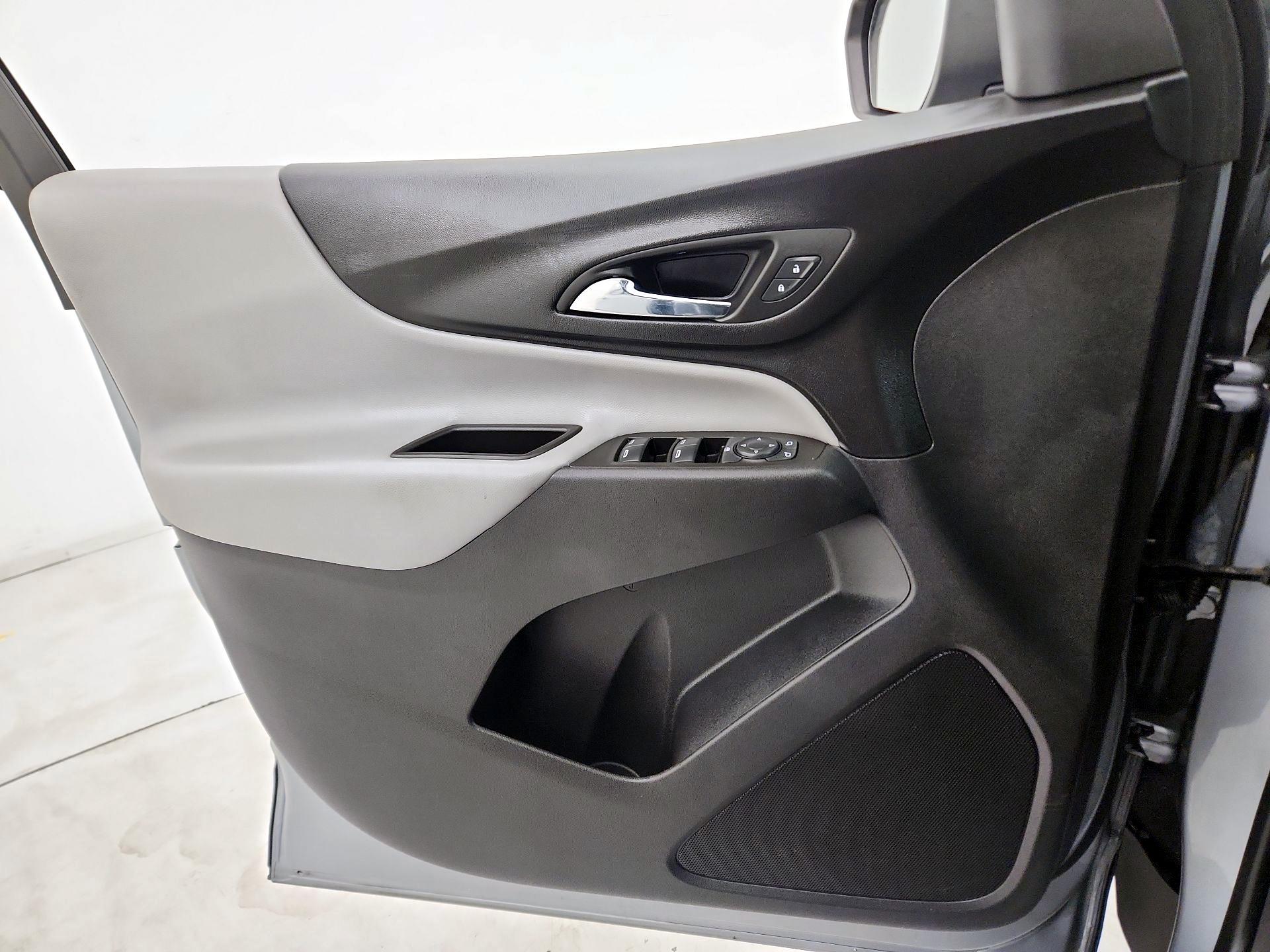 Thumbnail: 2023 Chevrolet Equinox - 12