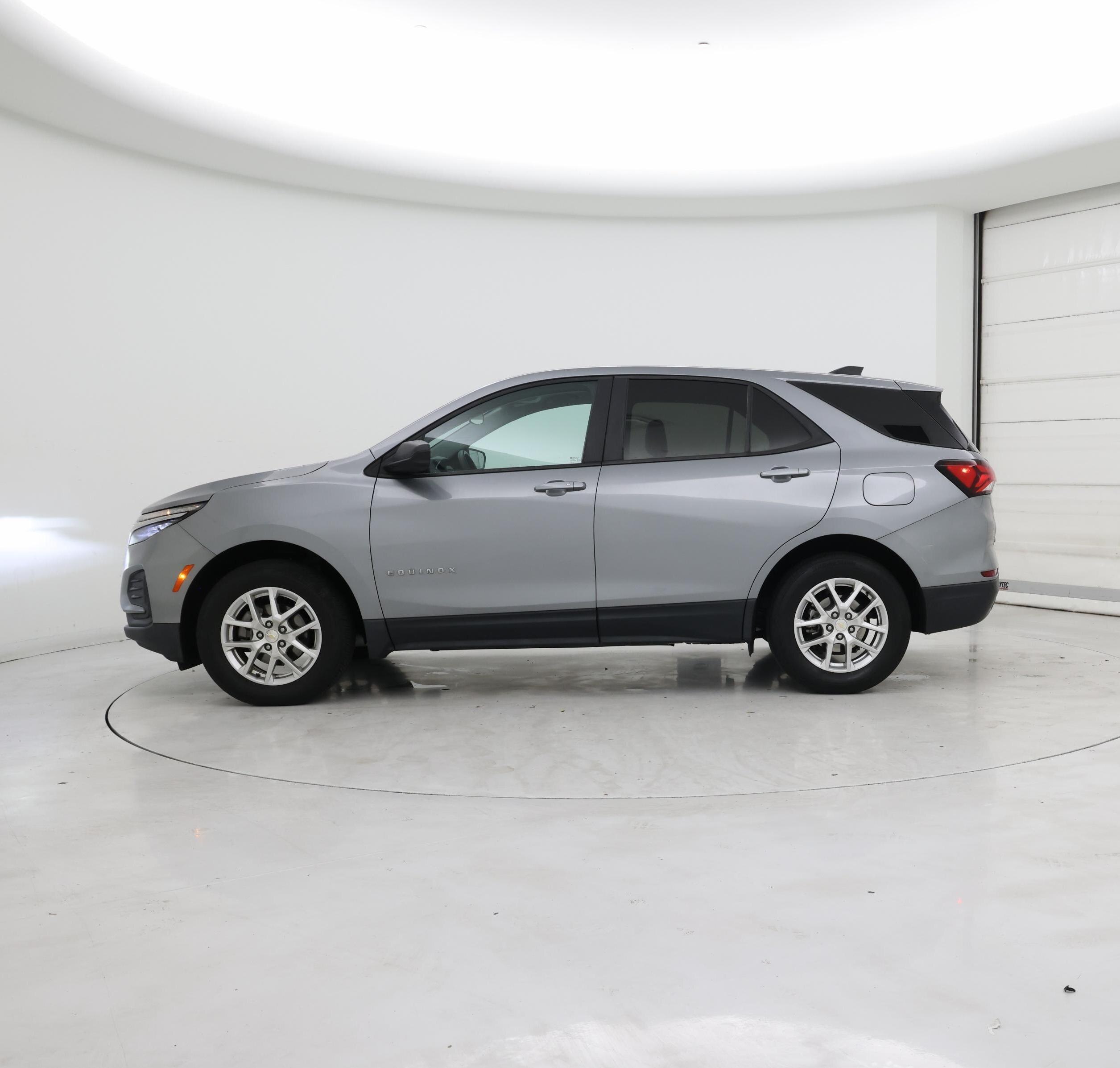 Thumbnail: 2023 Chevrolet Equinox - 3