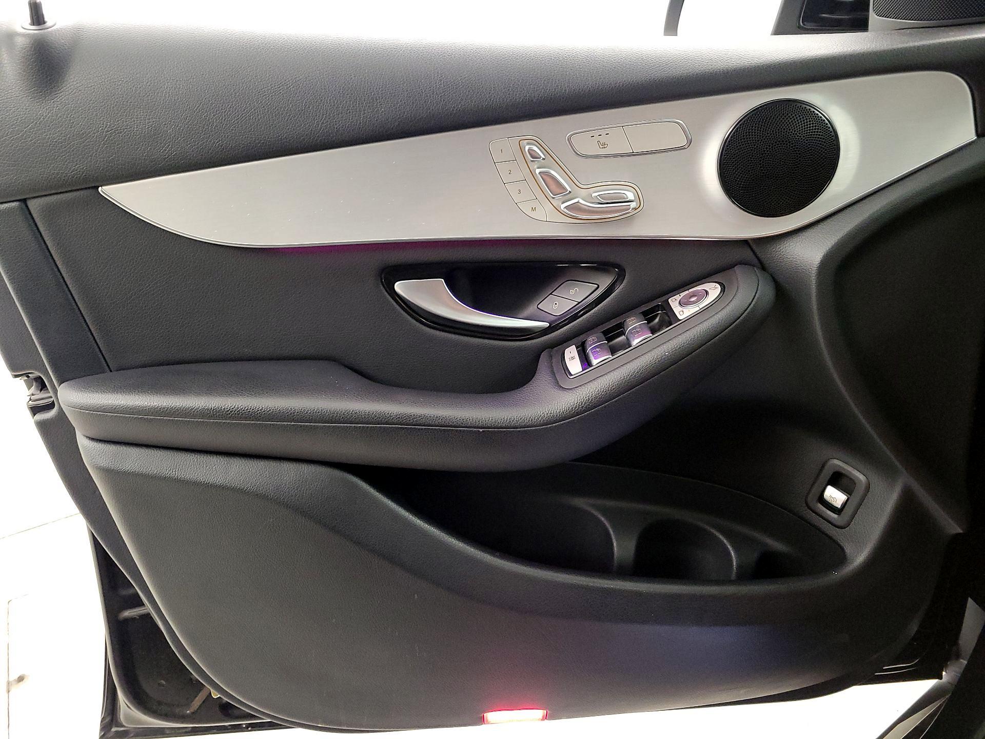 Thumbnail: 2021 Mercedes-Benz GLC - 12