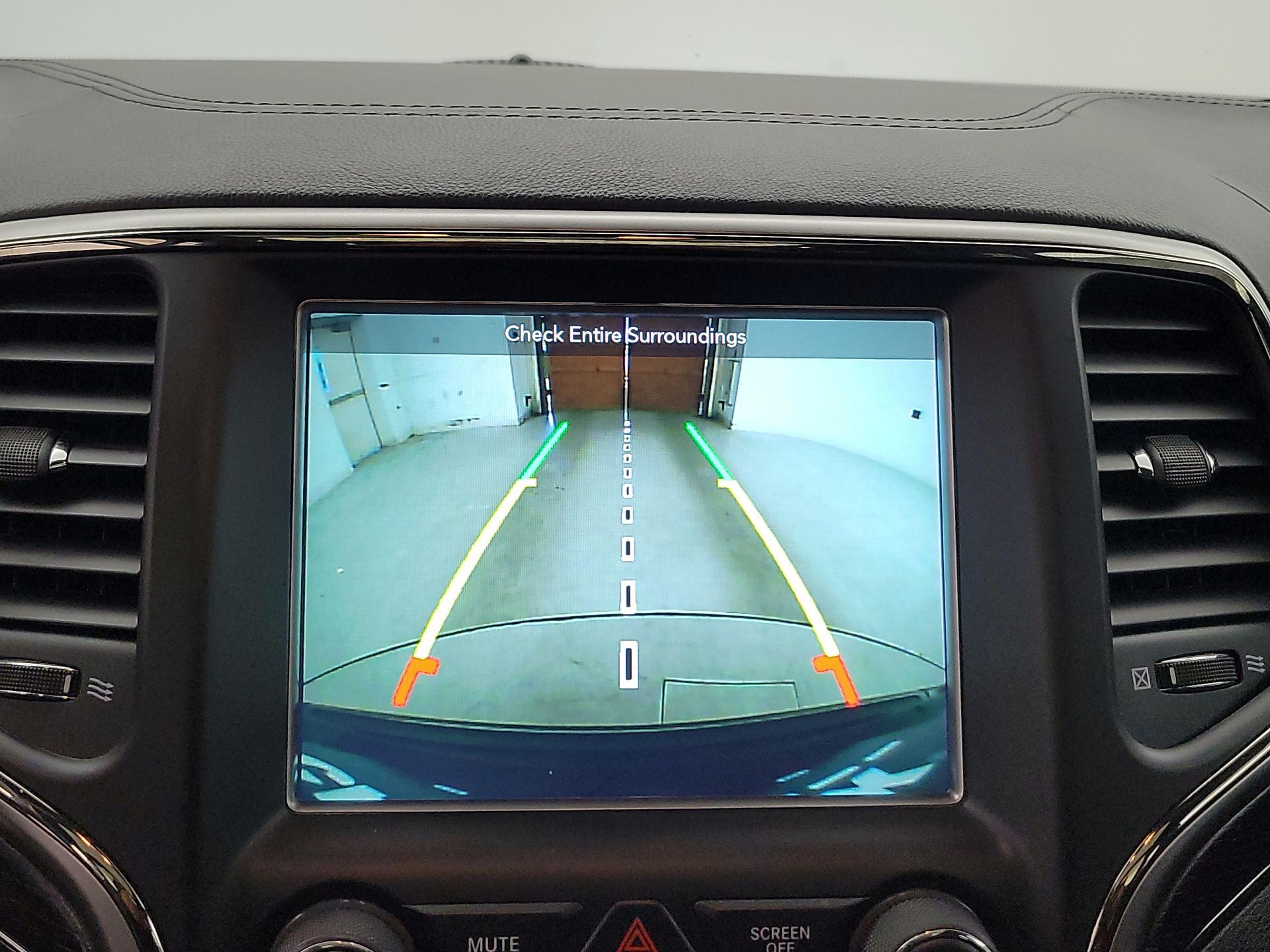 Thumbnail: 2018 Jeep Grand Cherokee - 15