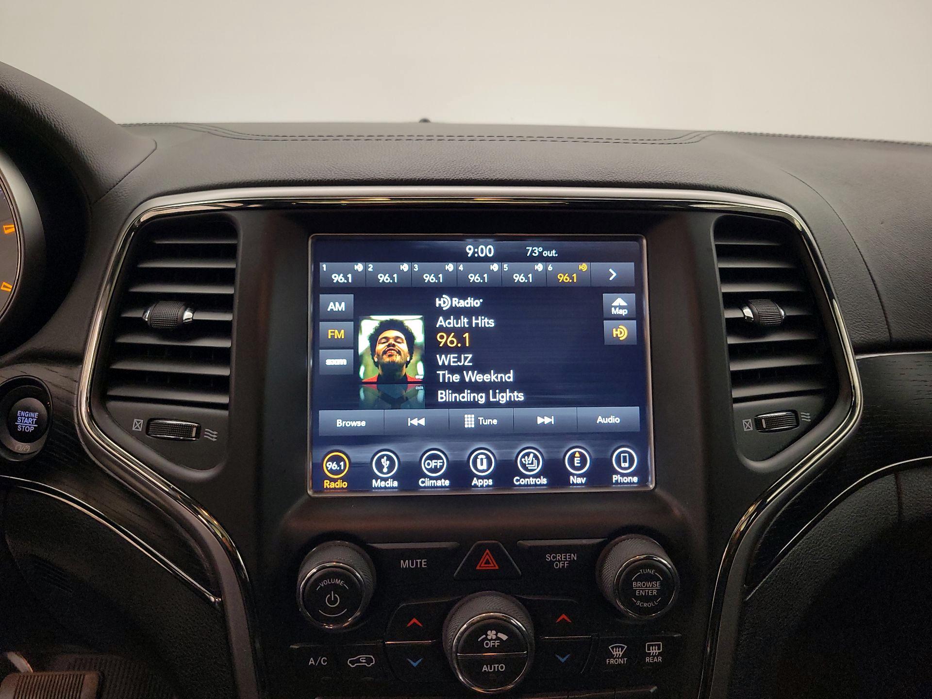 Thumbnail: 2018 Jeep Grand Cherokee - 16