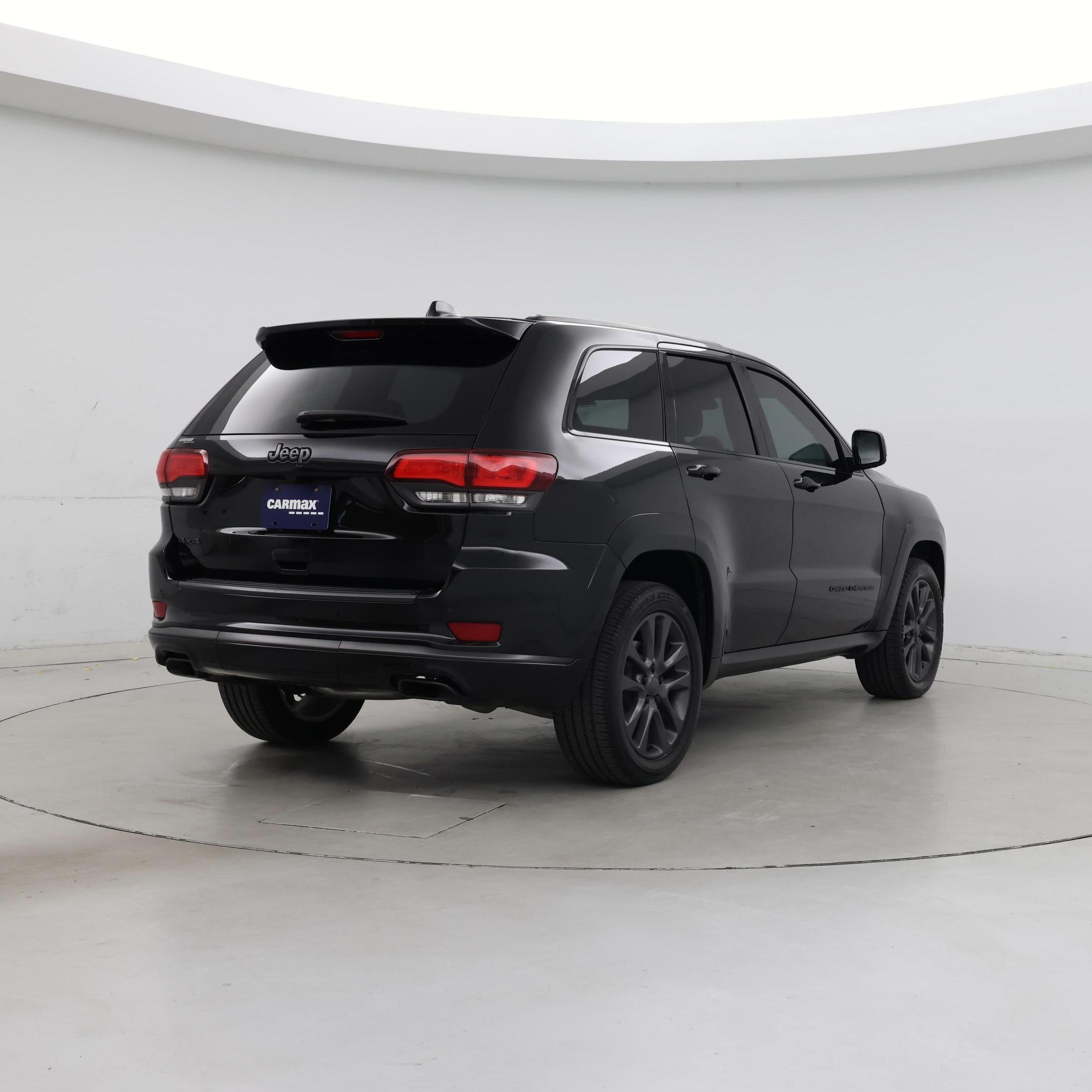 Thumbnail: 2018 Jeep Grand Cherokee - 8