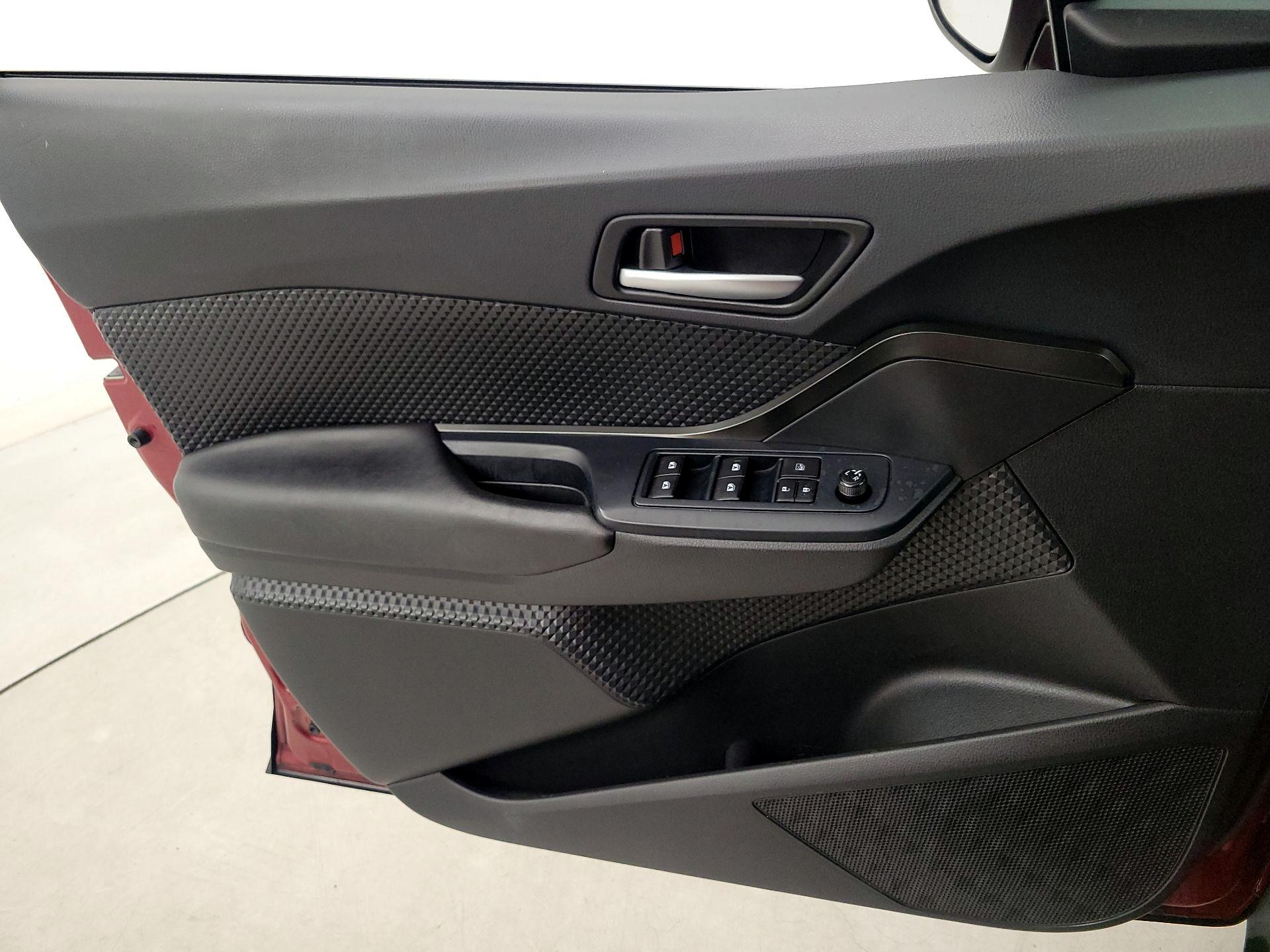 Thumbnail: 2019 Toyota C-HR - 12