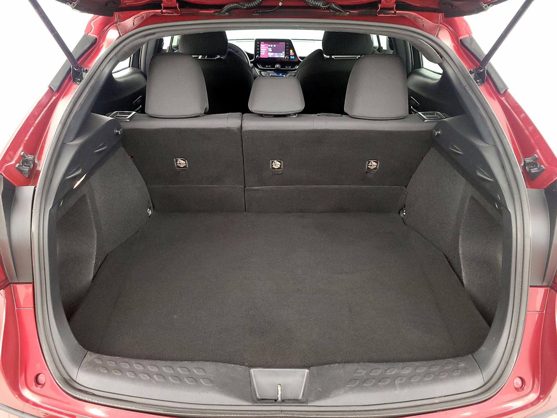 Thumbnail: 2019 Toyota C-HR - 20