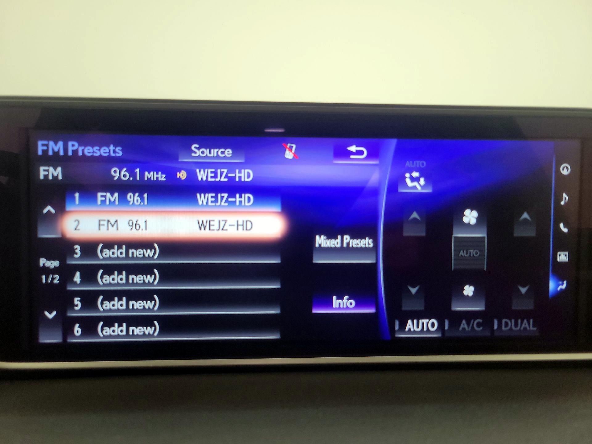 Thumbnail: 2016 Lexus RX - 16