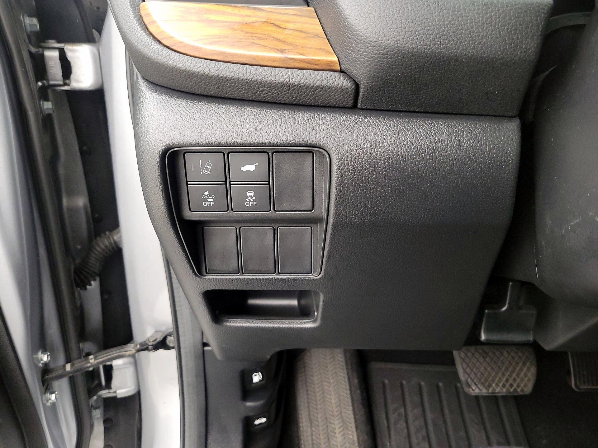 Thumbnail: 2018 Honda CR-V - 13