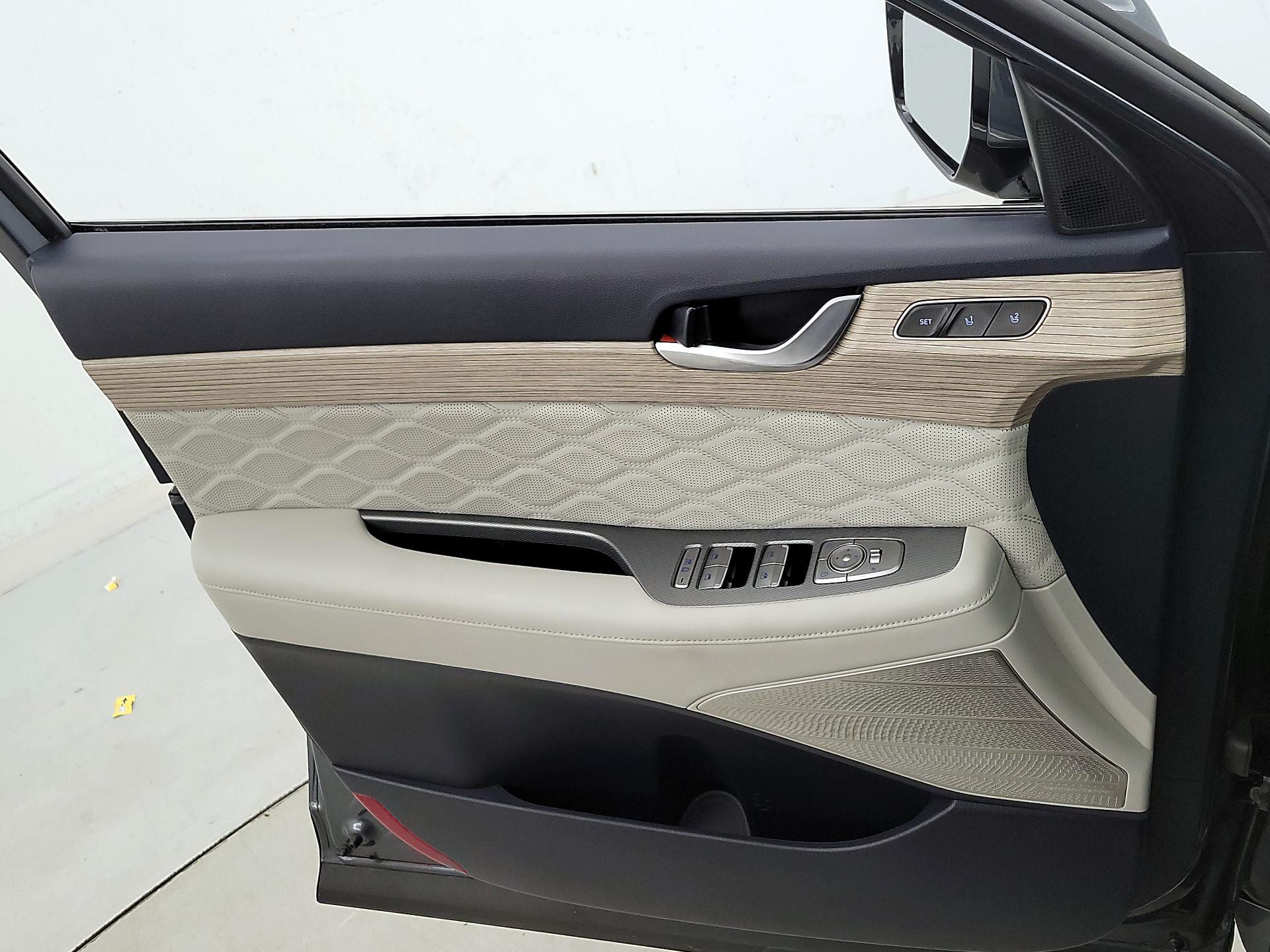 Thumbnail: 2022 Hyundai Palisade - 12