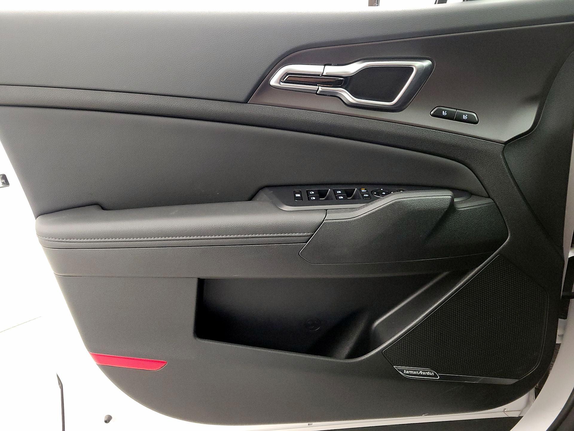 Thumbnail: 2026 Kia Sportage - 12