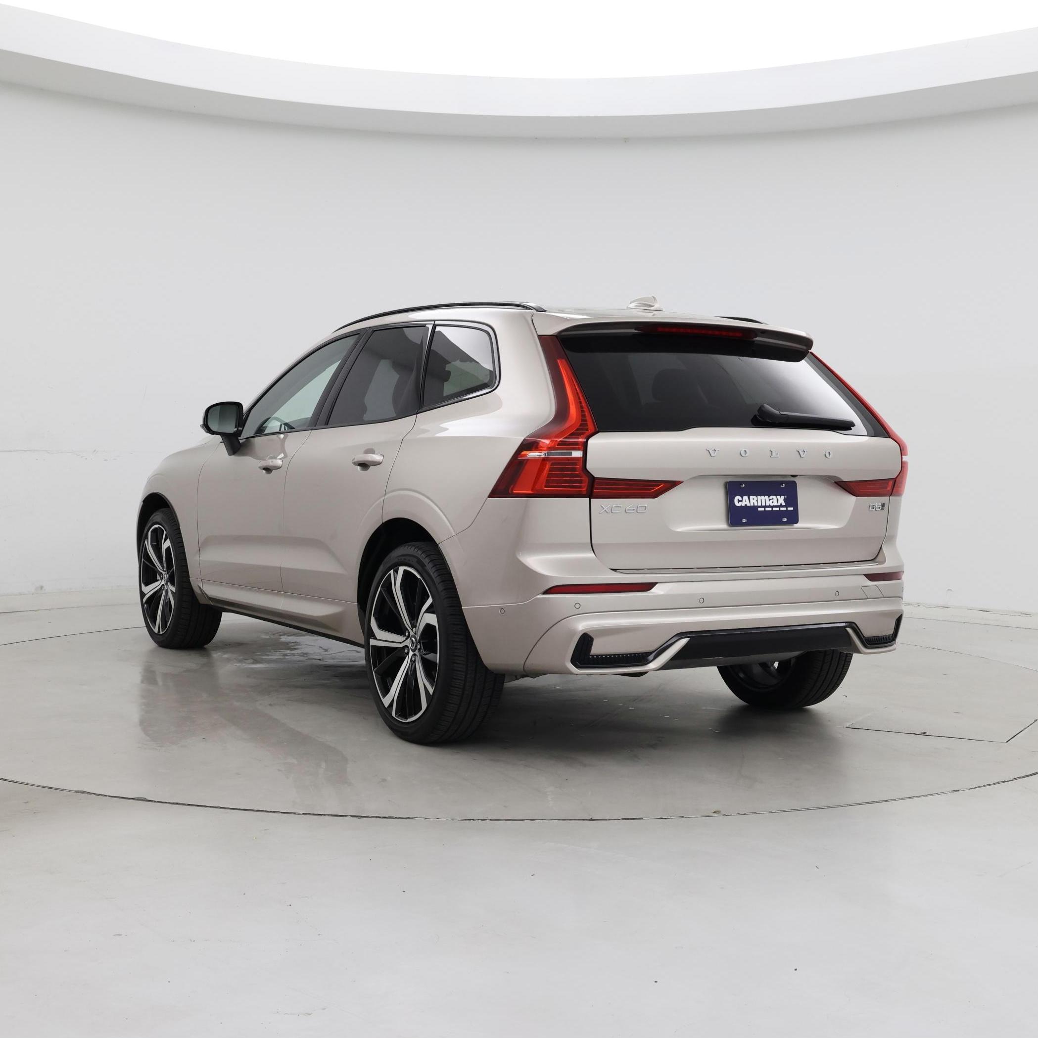 Thumbnail: 2025 Volvo XC60 - 2