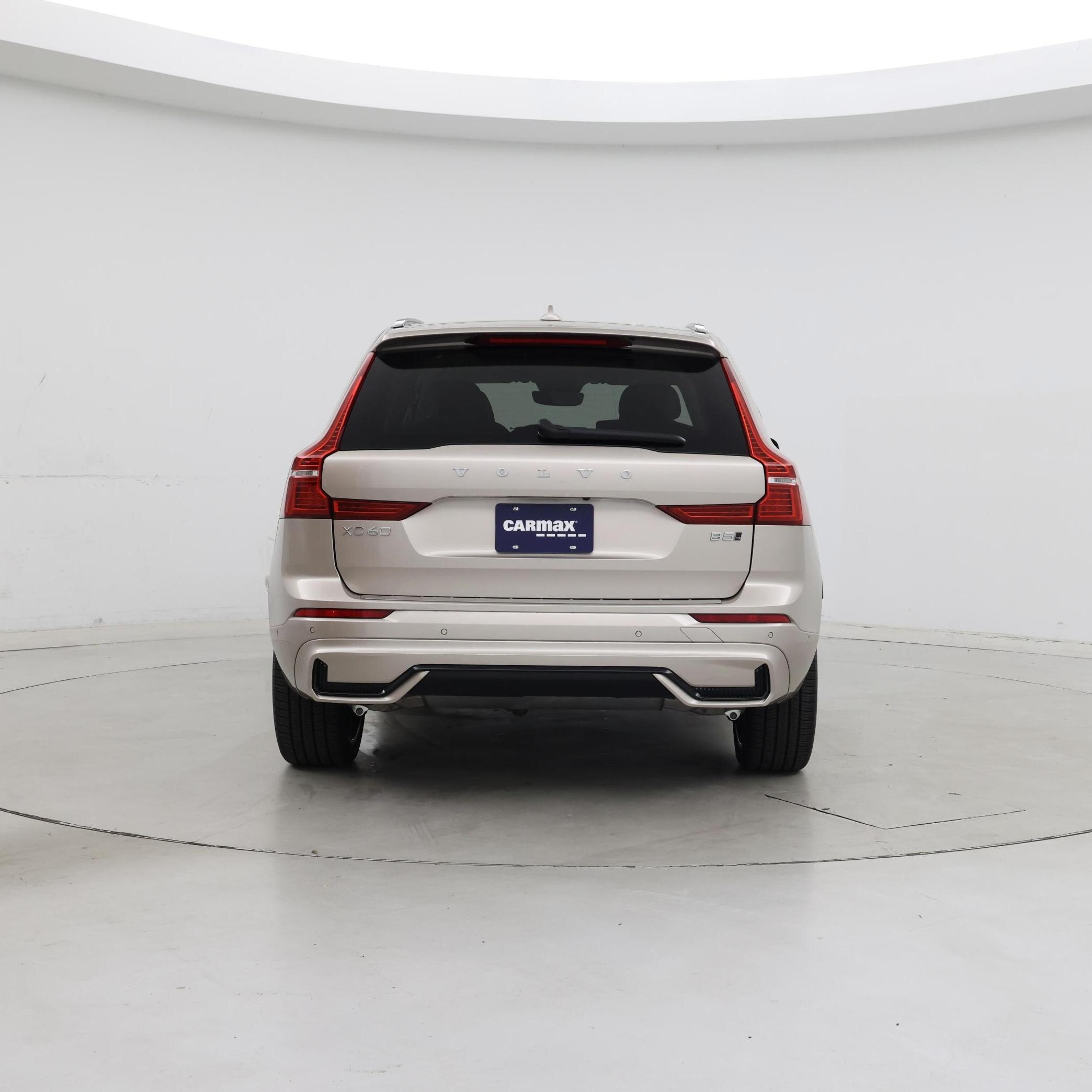 Thumbnail: 2025 Volvo XC60 - 6