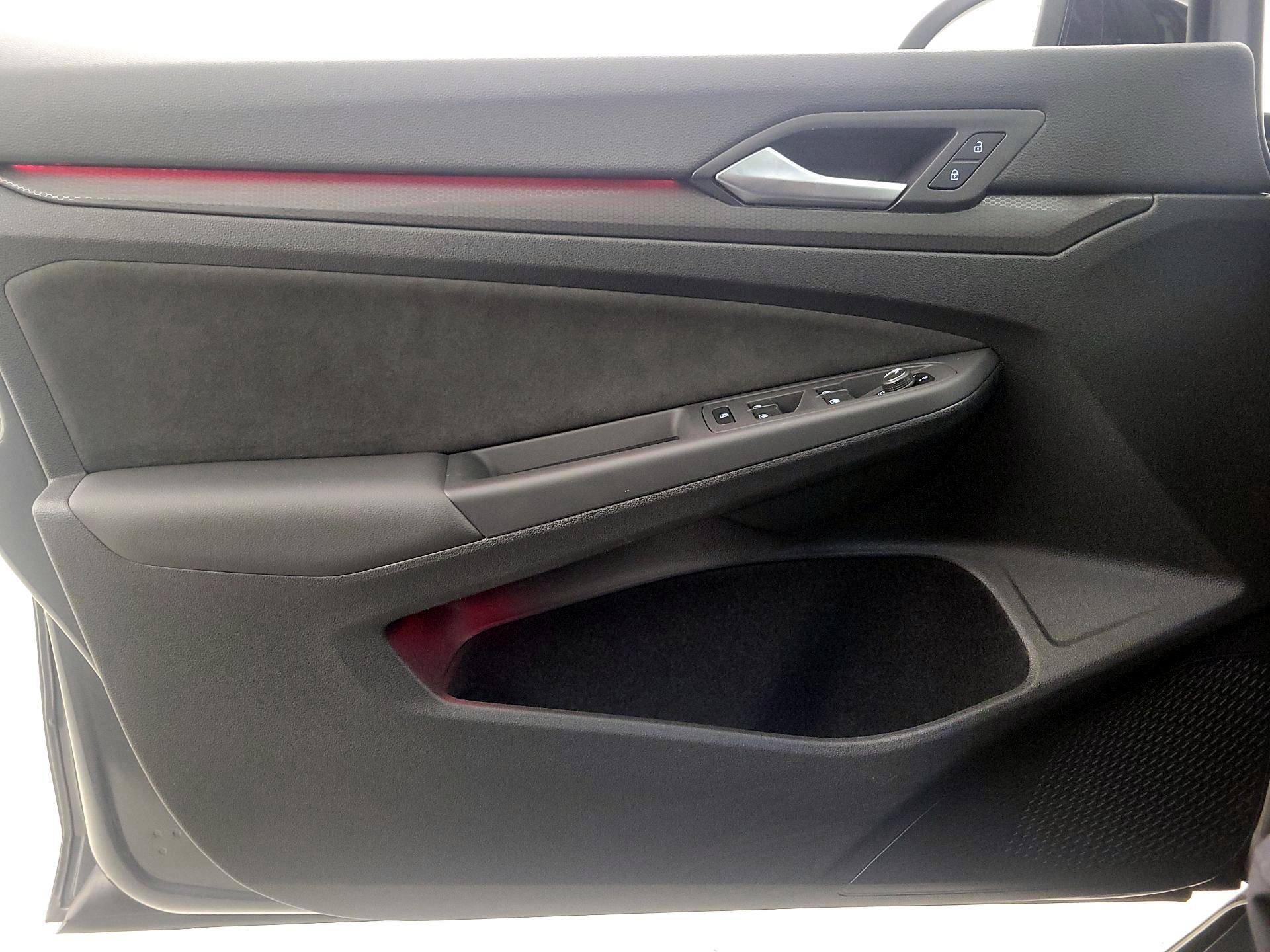 Thumbnail: 2024 Volkswagen Golf - 12