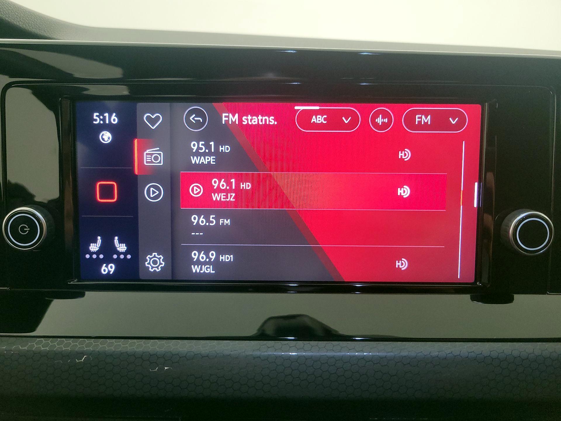 Thumbnail: 2024 Volkswagen Golf - 15