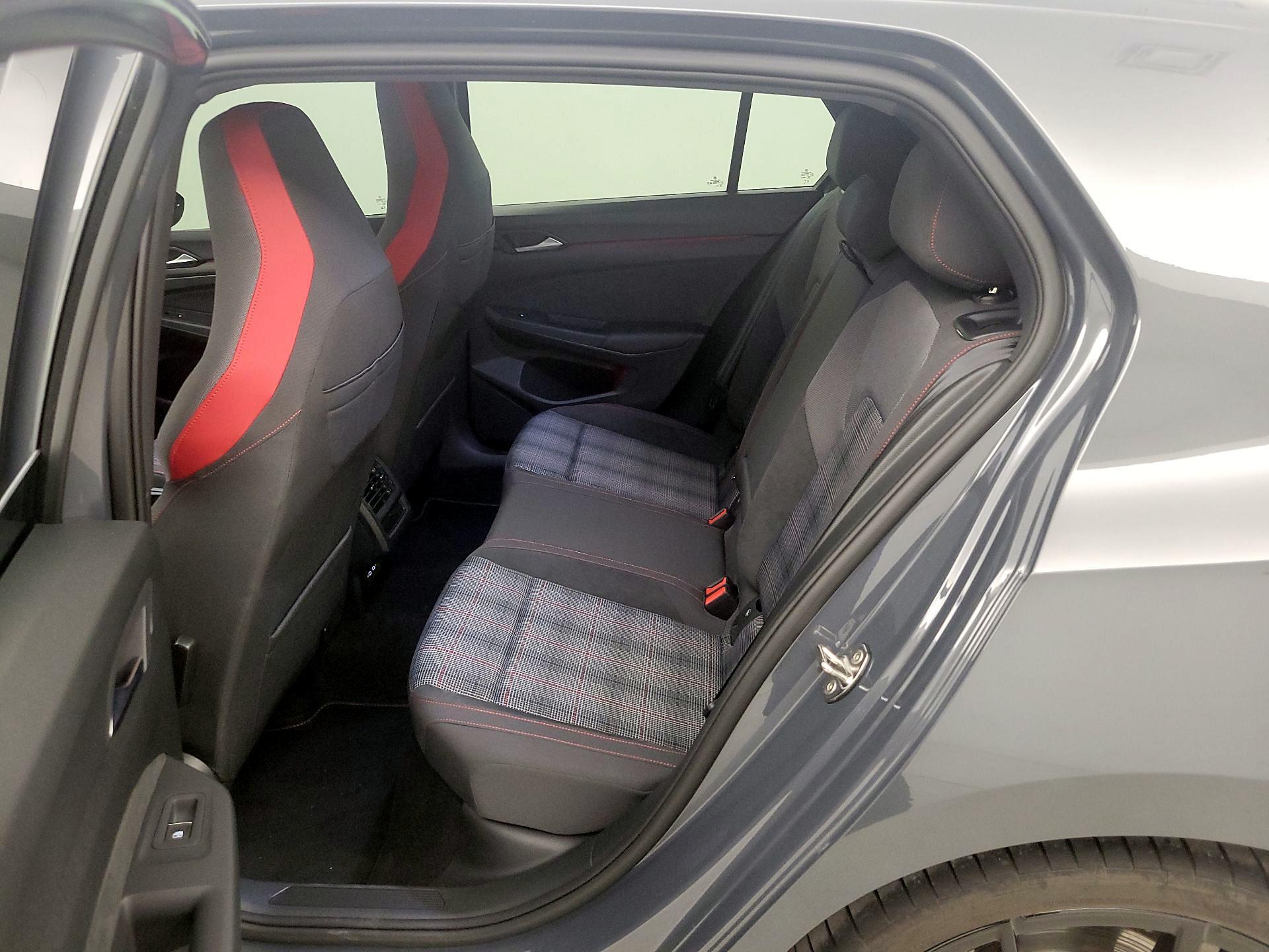 Thumbnail: 2024 Volkswagen Golf - 19