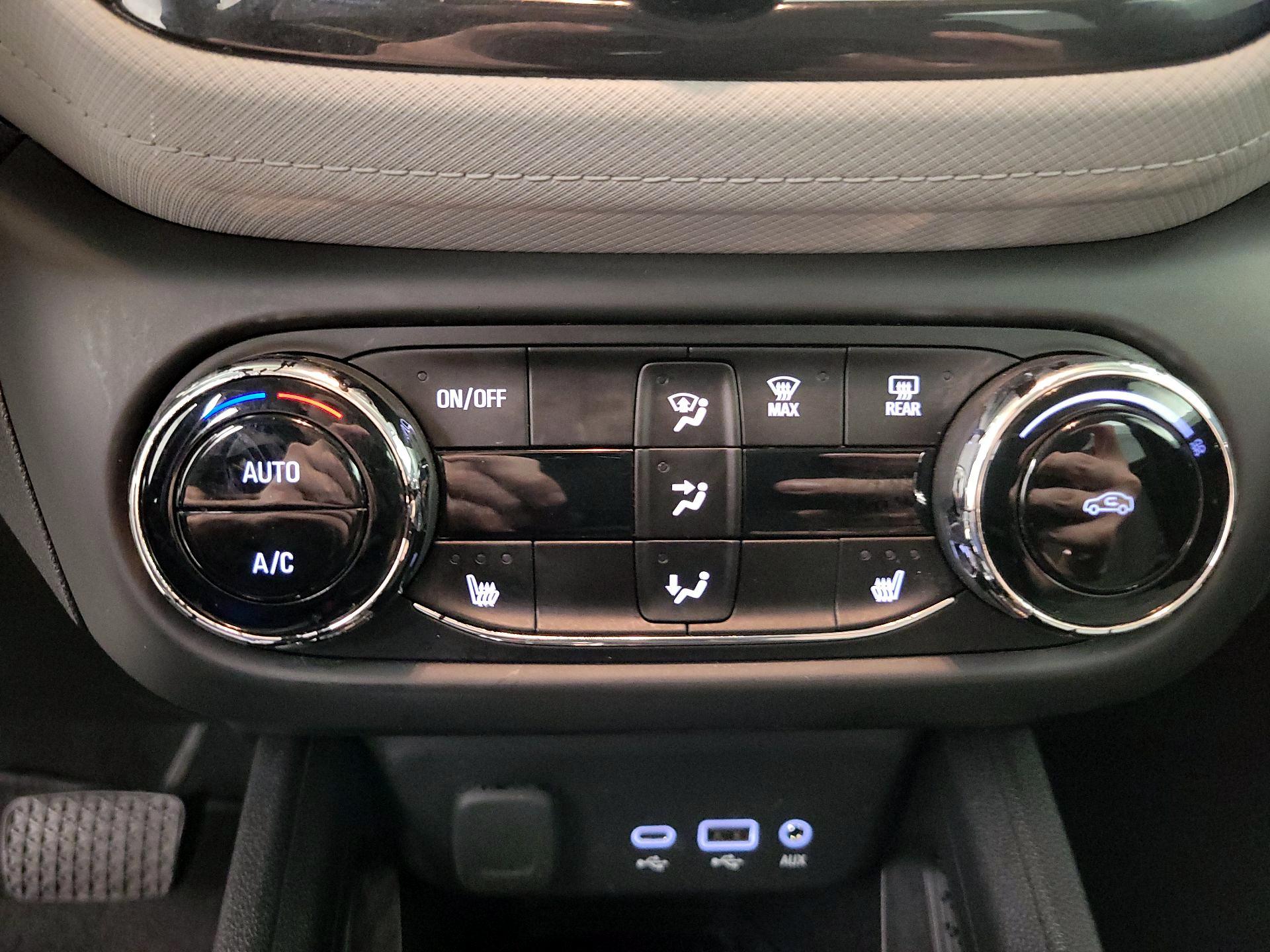 Thumbnail: 2021 Chevrolet TrailBlazer - 16