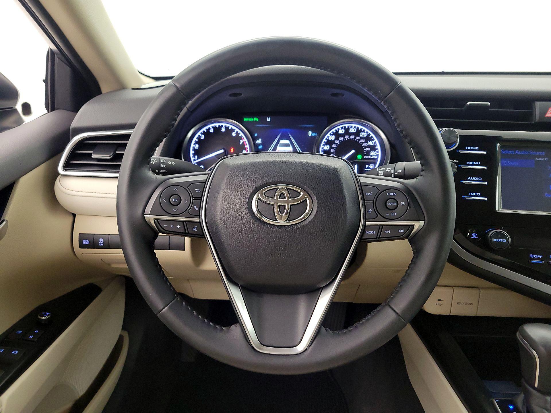 Thumbnail: 2018 Toyota Camry - 10