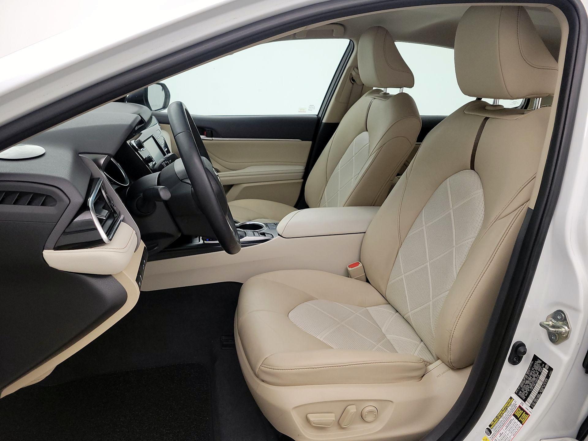 Thumbnail: 2018 Toyota Camry - 11