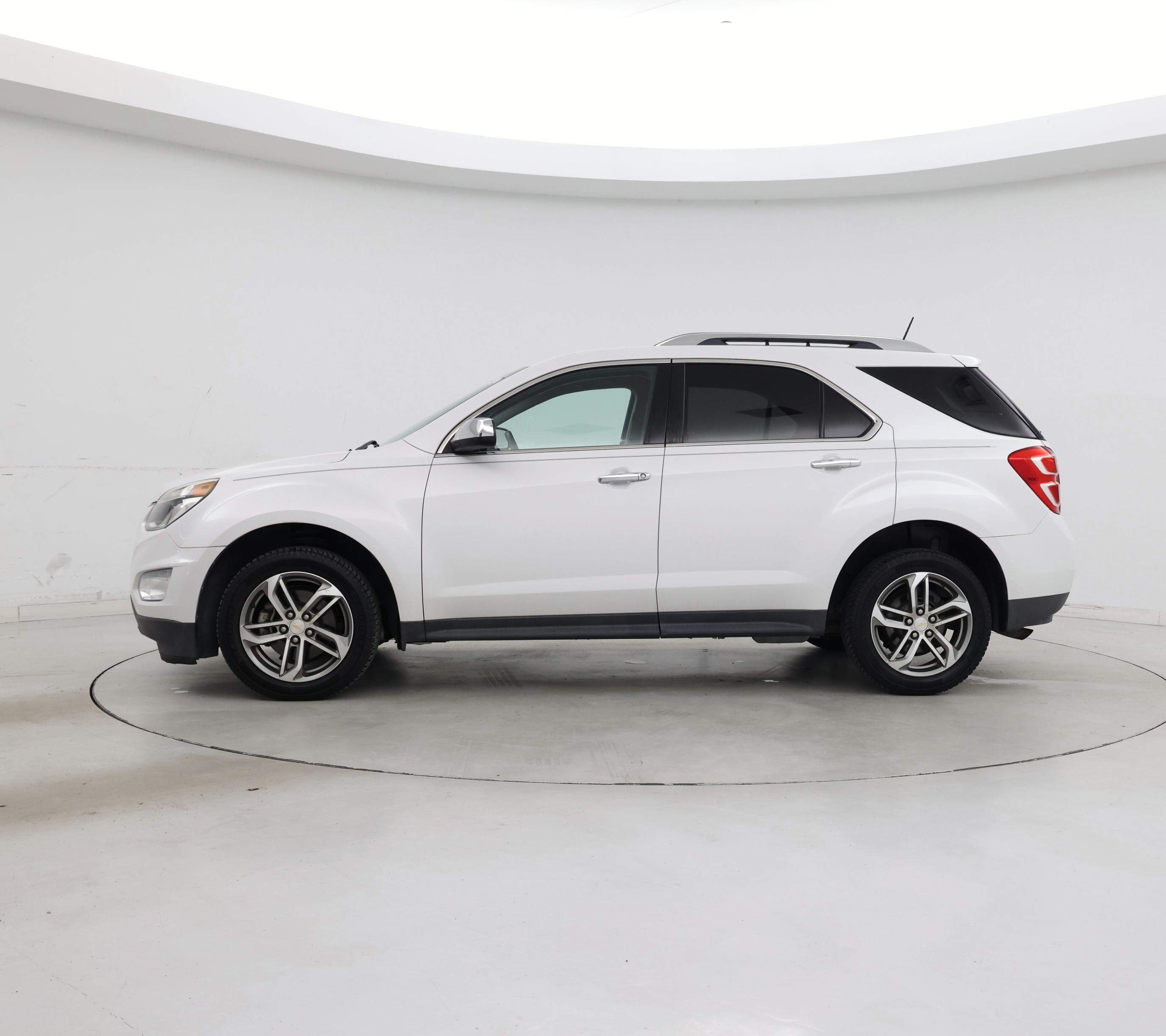 Thumbnail: 2017 Chevrolet Equinox - 3